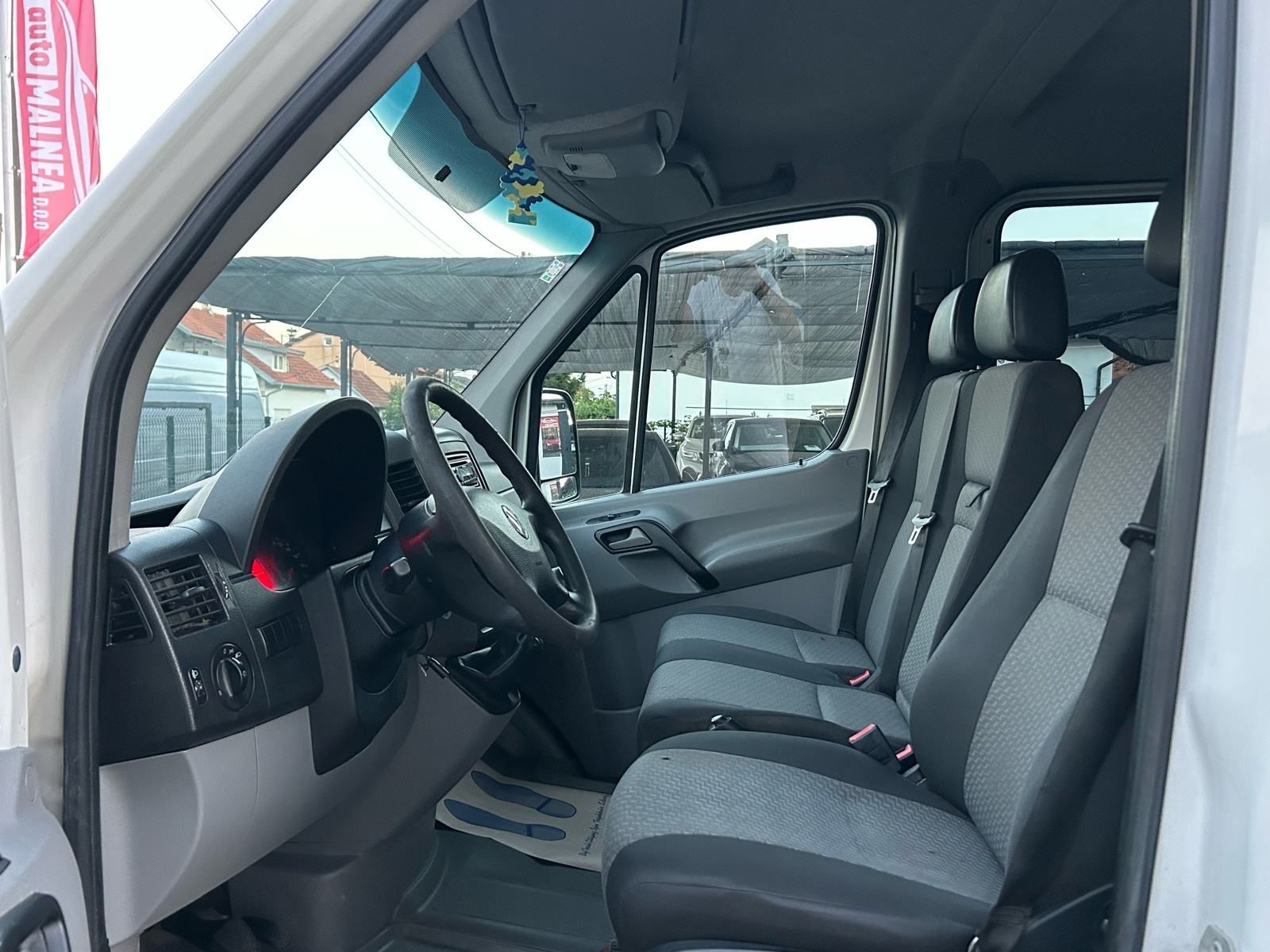 VW Crafter Kombi 2,0 TDI 2012G.DUPLA KABINA 7 SJEDALA TOP STANJE 9.500, fotografija 15