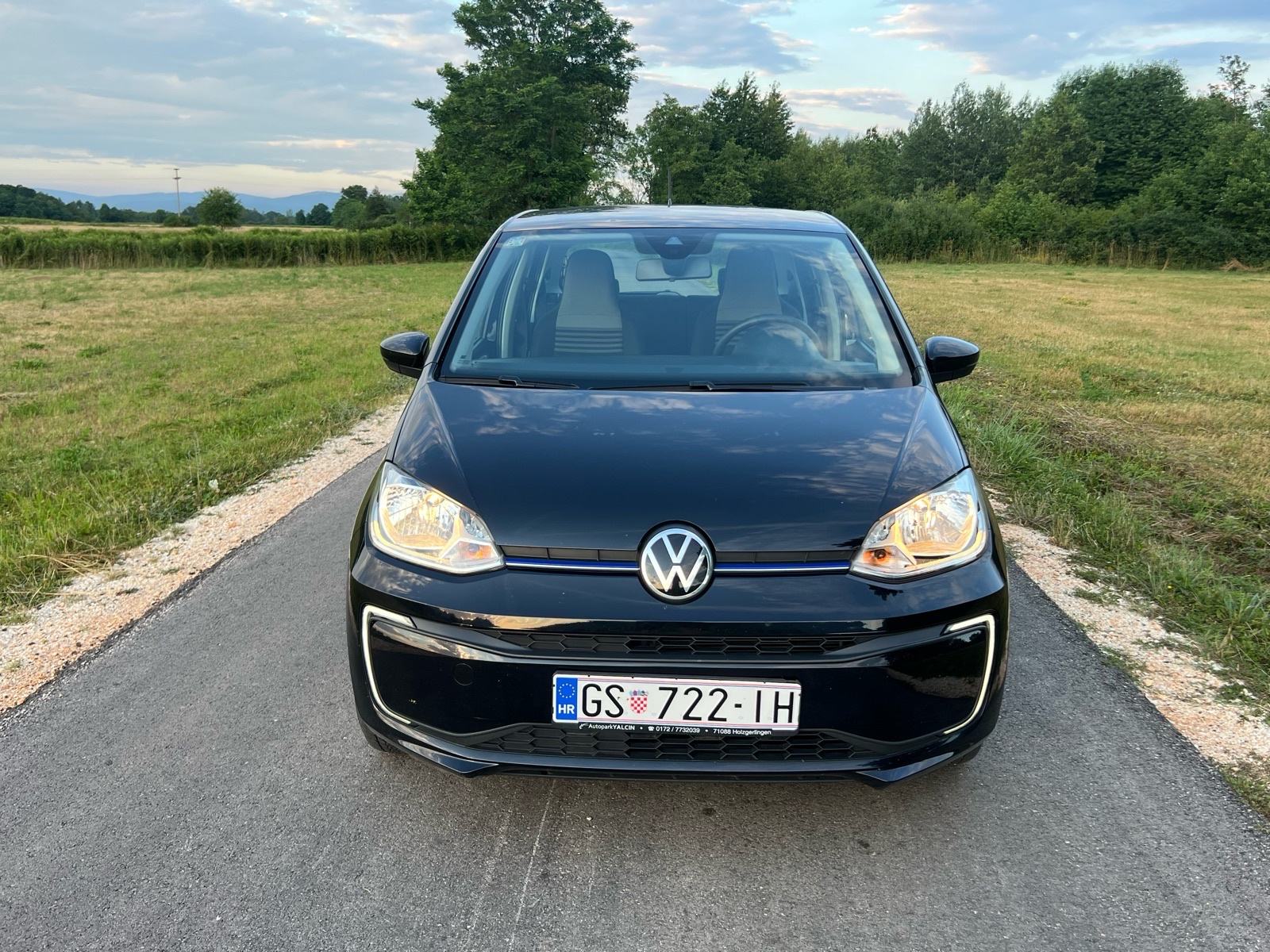VW E UP 36,6 kW, CCS, domet 280 km, fotografija 3