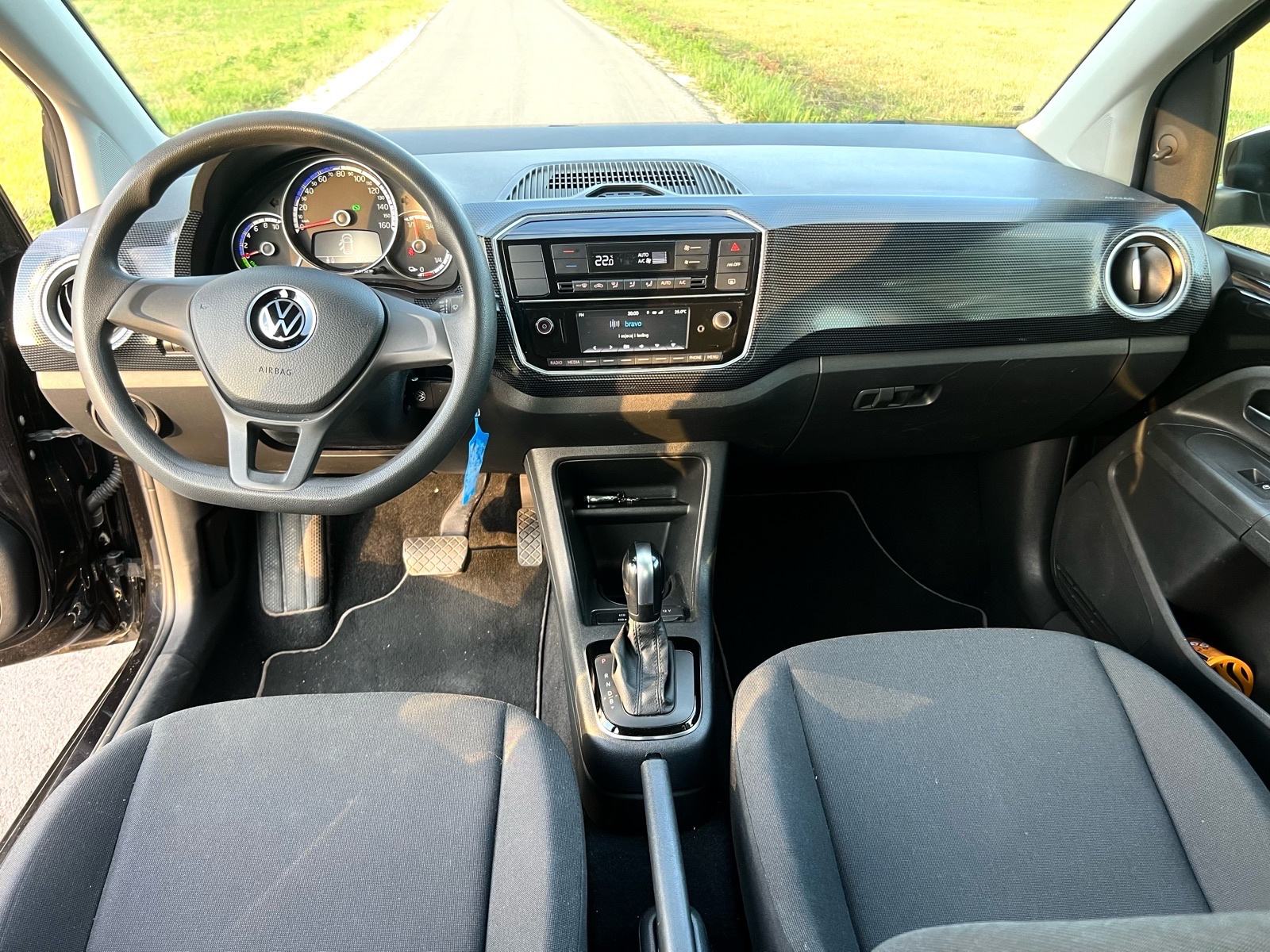 VW E UP 36,6 kW, CCS, domet 280 km, fotografija 8
