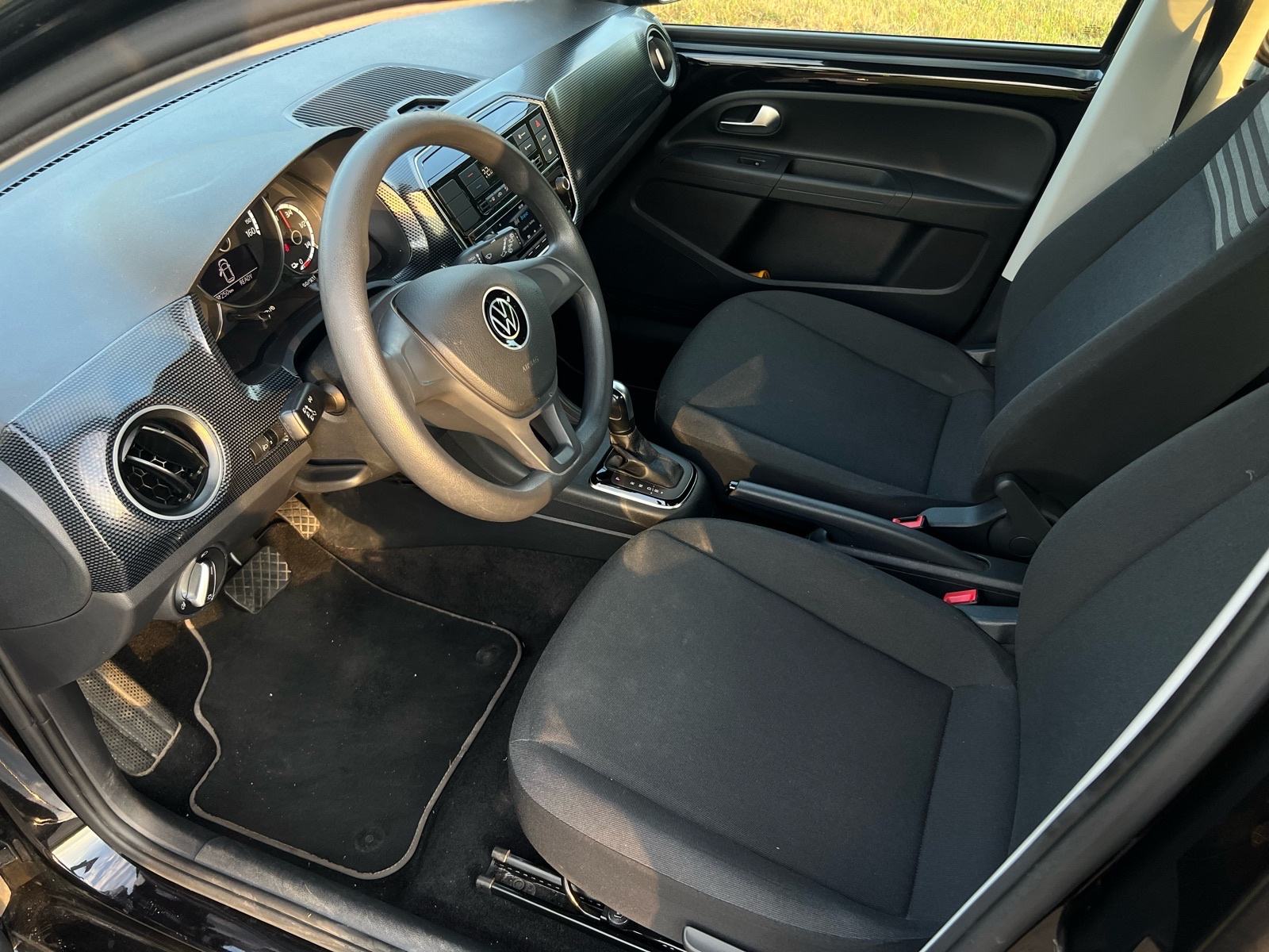 VW E UP 36,6 kW, CCS, domet 280 km, fotografija 11