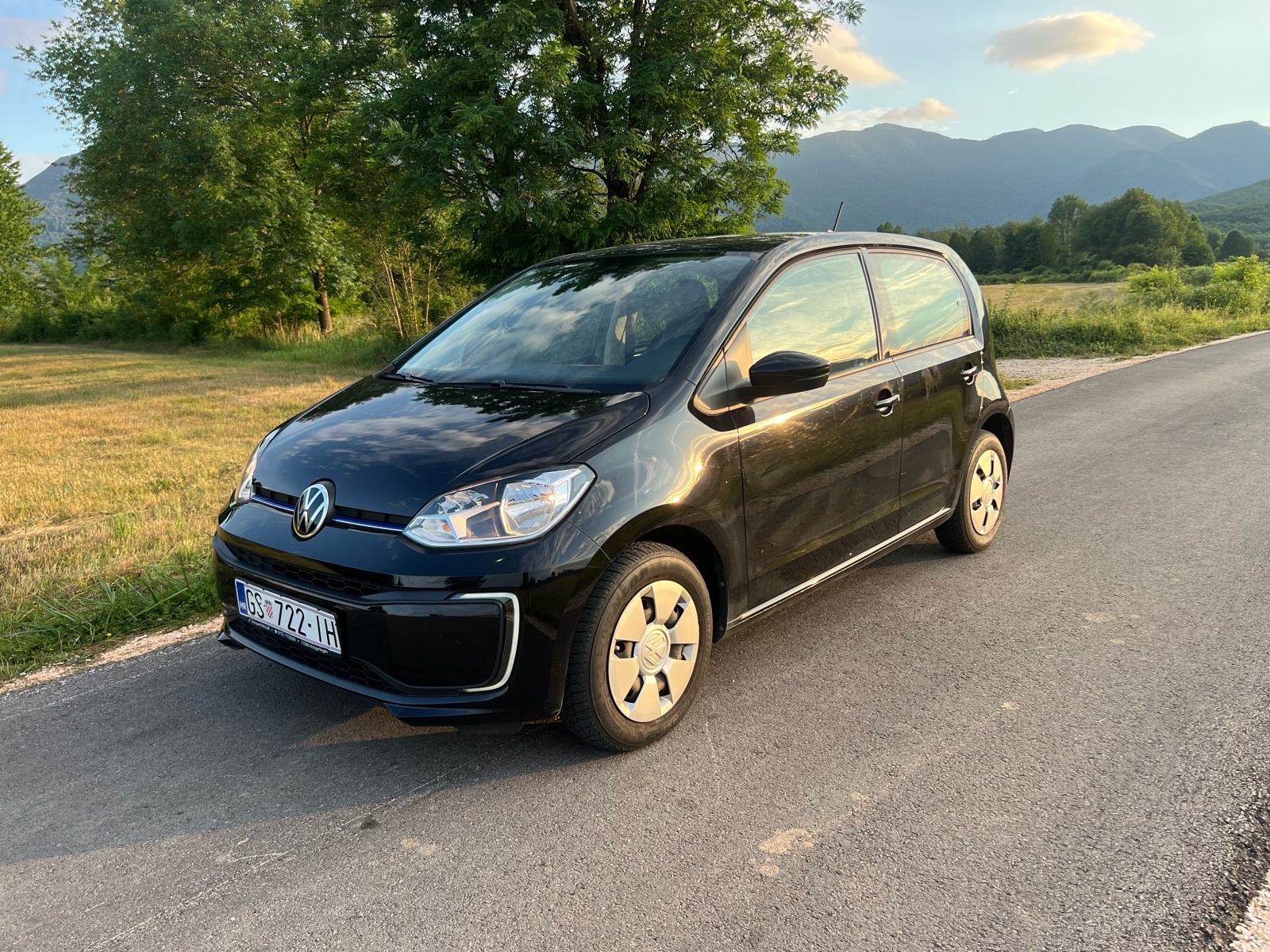 VW E UP 36,6 kW, CCS, domet 280 km, fotografija 13