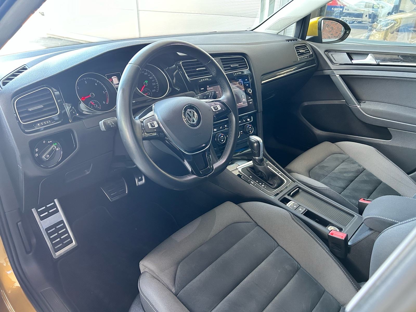 VW GOLF 2.0 TDI HIGHLINE•DSG•NAVI•LED•MATRIX•AMBI•ALU 18”•FULL!!, fotografija 16