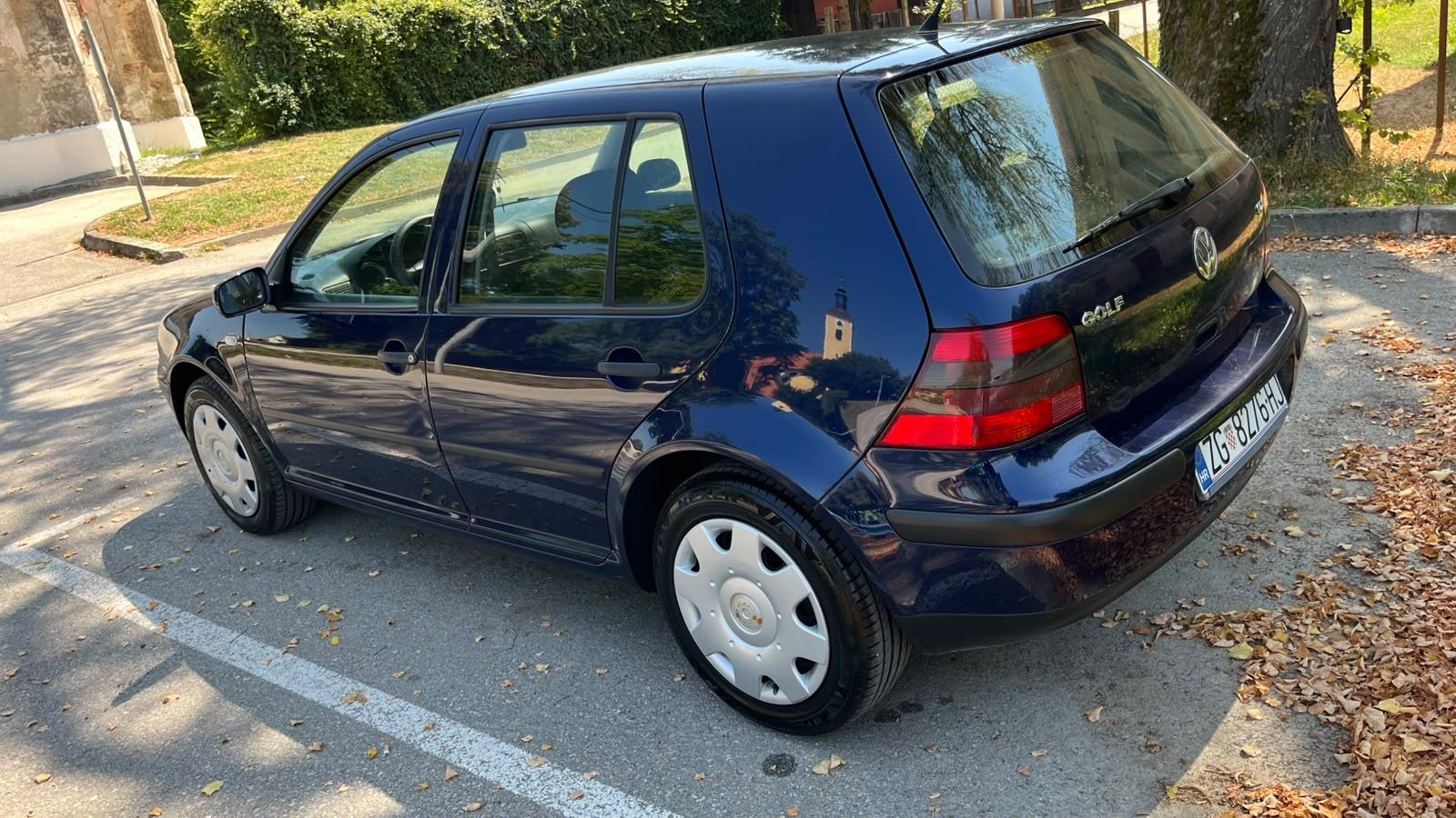 VW Golf 4 1,9 SDI 2003 god reg 4/2027 može na kreditne kartice do 36, fotografija 5