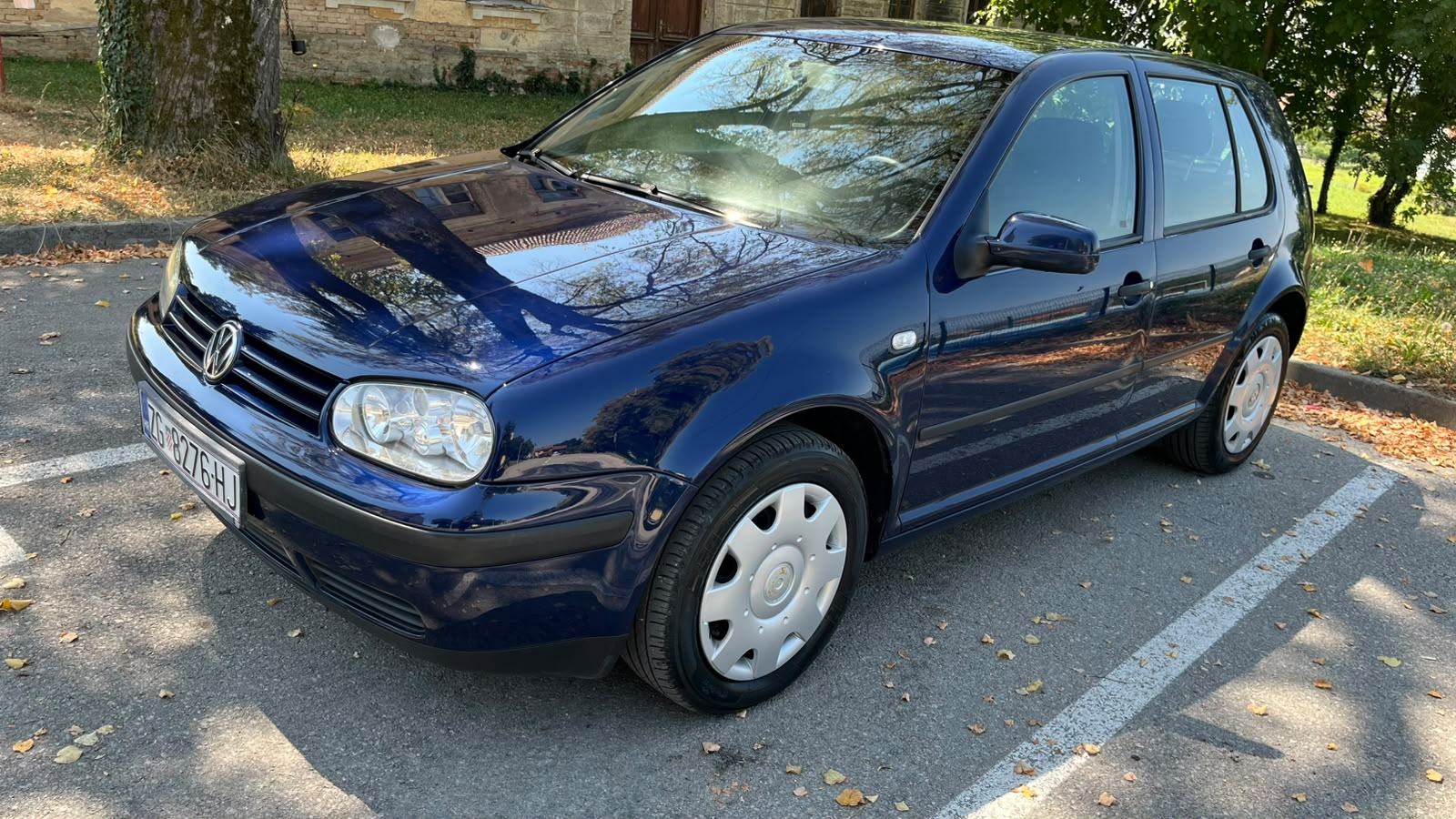 VW Golf 4 1,9 SDI 2003 god reg 4/2027 može na kreditne kartice do 36, fotografija 4