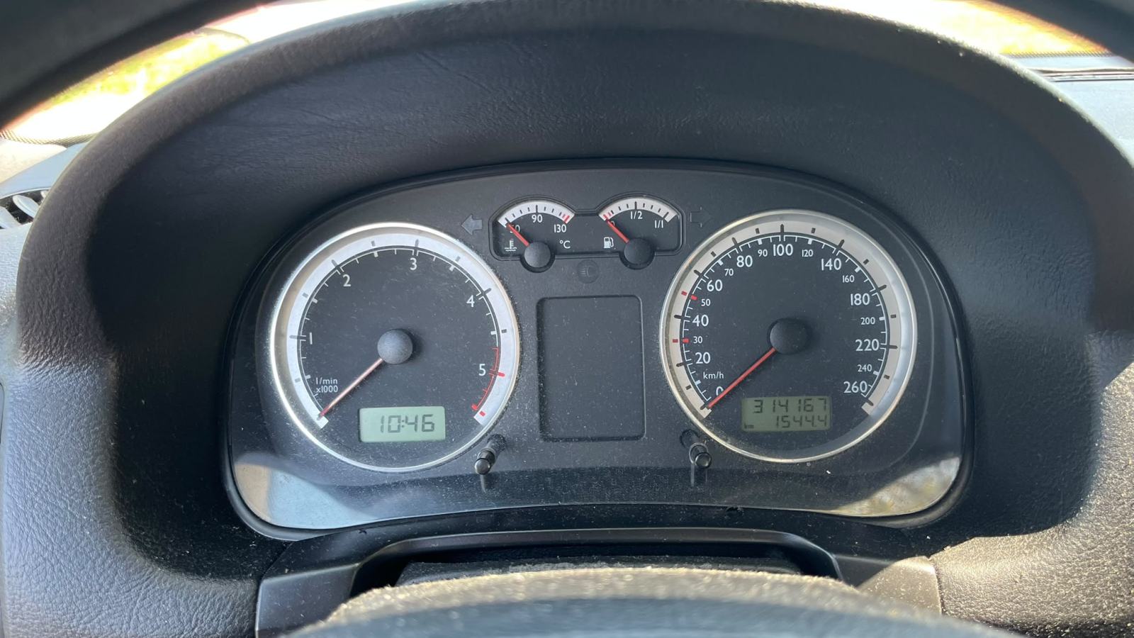VW Golf 4 1,9 SDI 2003 god reg 4/2027 može na kreditne kartice do 36, fotografija 9