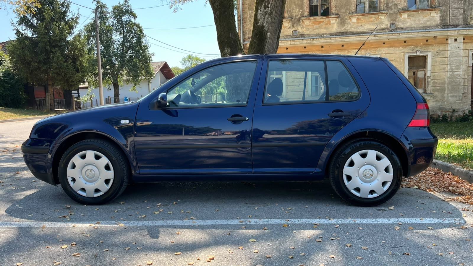 VW Golf 4 1,9 SDI 2003 god reg 4/2027 može na kreditne kartice do 36, fotografija 11