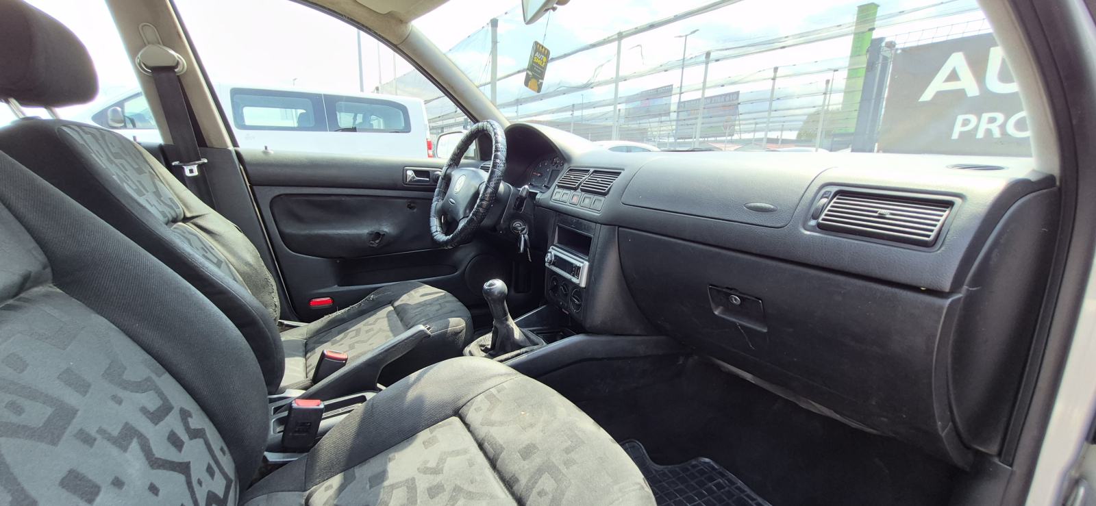 VW Golf 4 1,9 SDI, HR VOZILO, ABS, SERVO, ALU FELGE, REG 08/26..., fotografija 20
