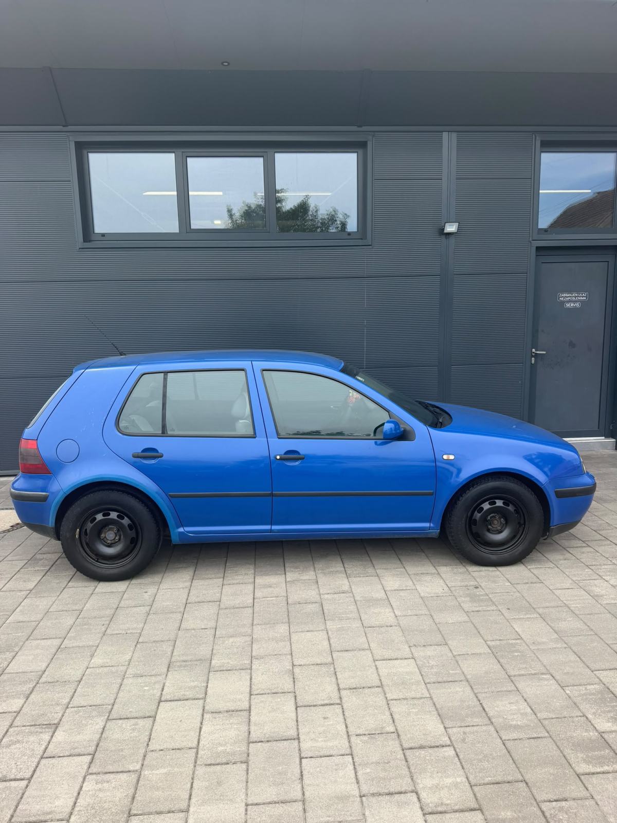 VW Golf 4 1.9 TDI - REGISTRIRAN - 650,00 EUR, fotografija 6