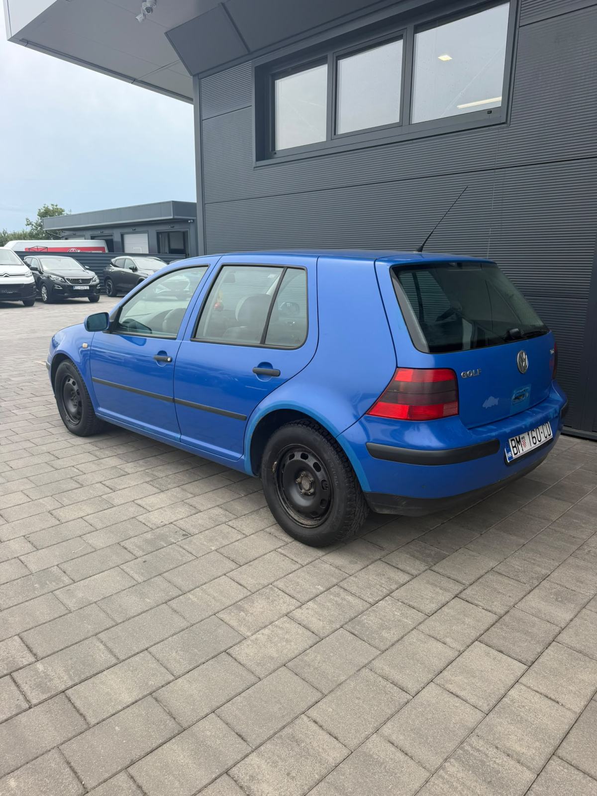 VW Golf 4 1.9 TDI - REGISTRIRAN - 650,00 EUR, fotografija 3