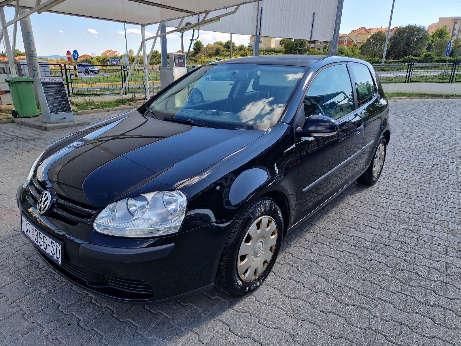 VW Golf 5 1,6, fotografija 2