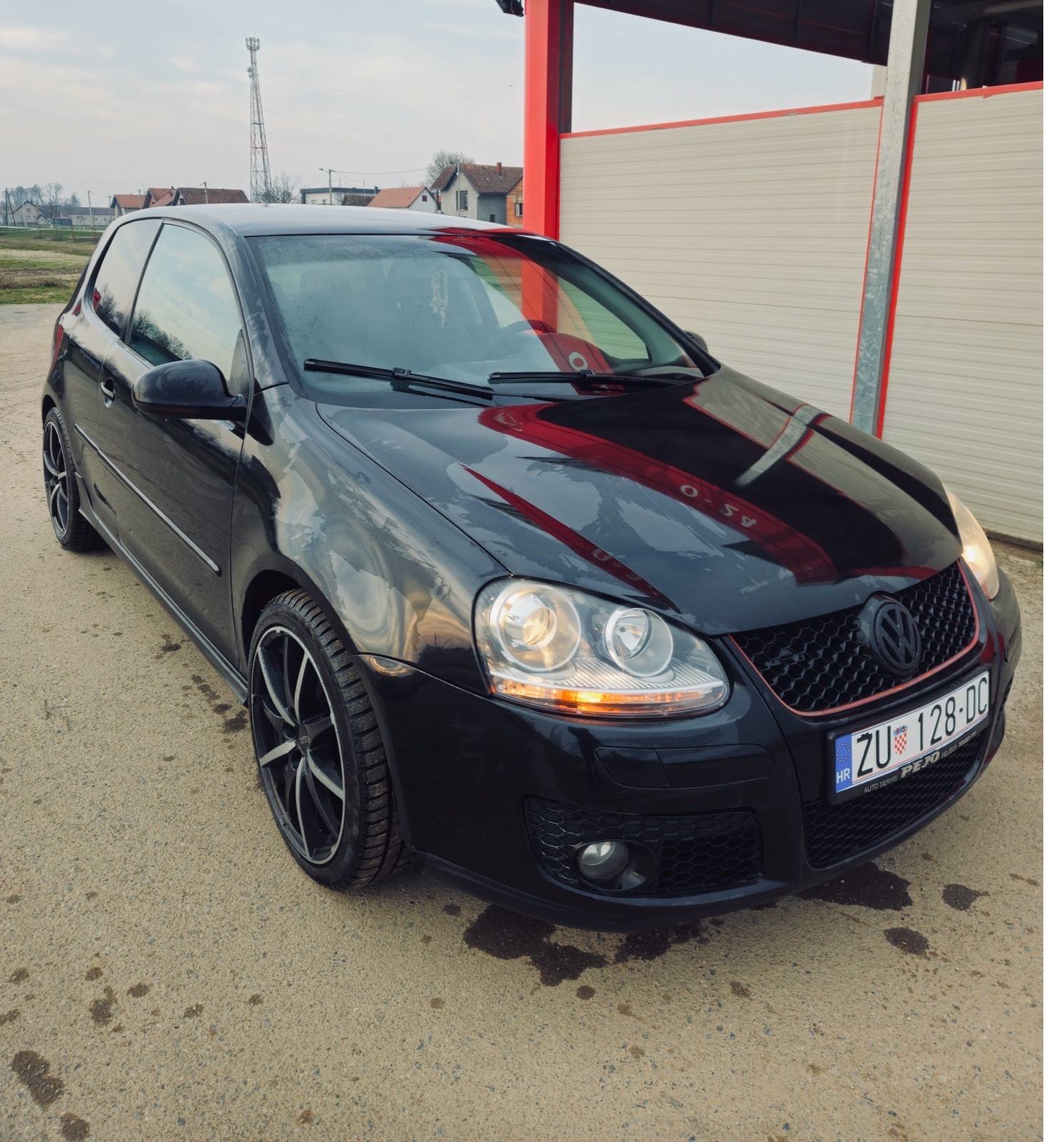 VW Golf 5 1,9 TDI GTI look, pogled izvana - slika 1