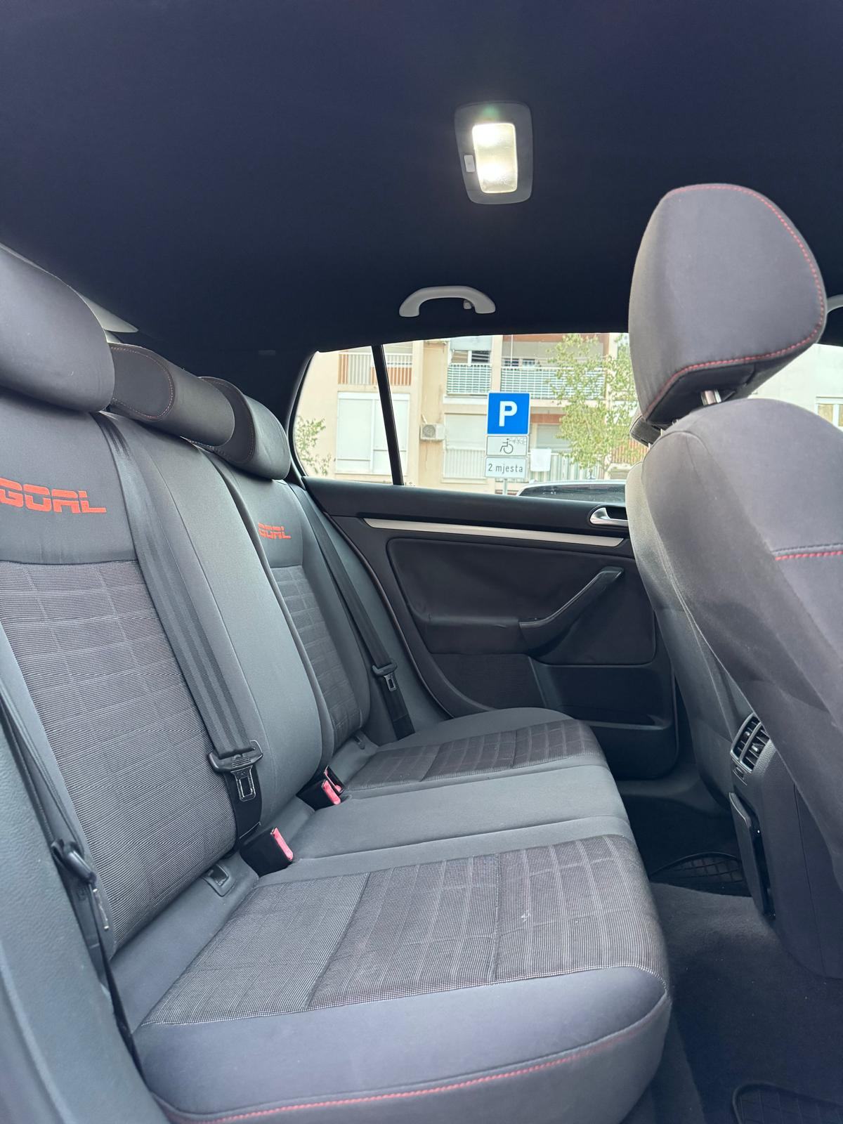 VW Golf 5 1,9 TDI samo 235tkm orig. servisna knjiga klima Reg. 4/27, fotografija 12