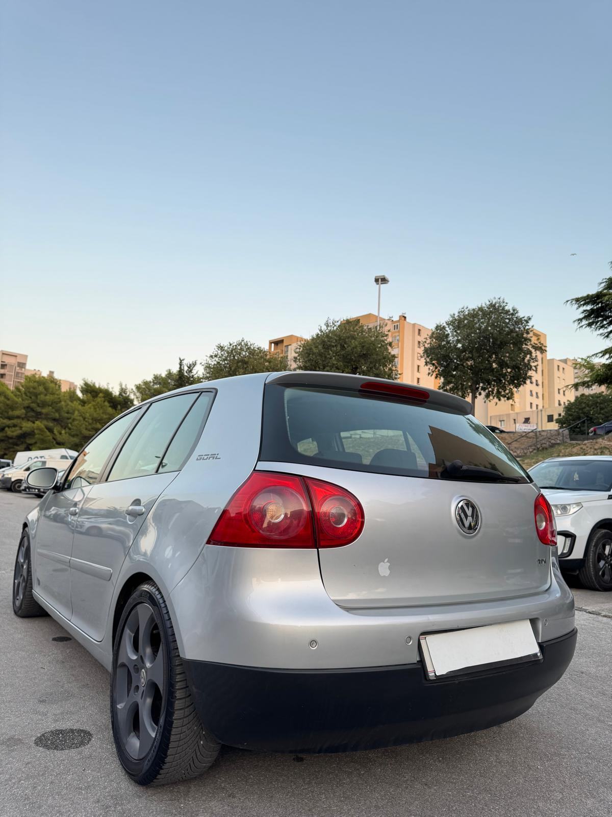 VW Golf 5 1,9 TDI samo 235tkm orig. servisna knjiga klima Reg. 4/27, fotografija 13