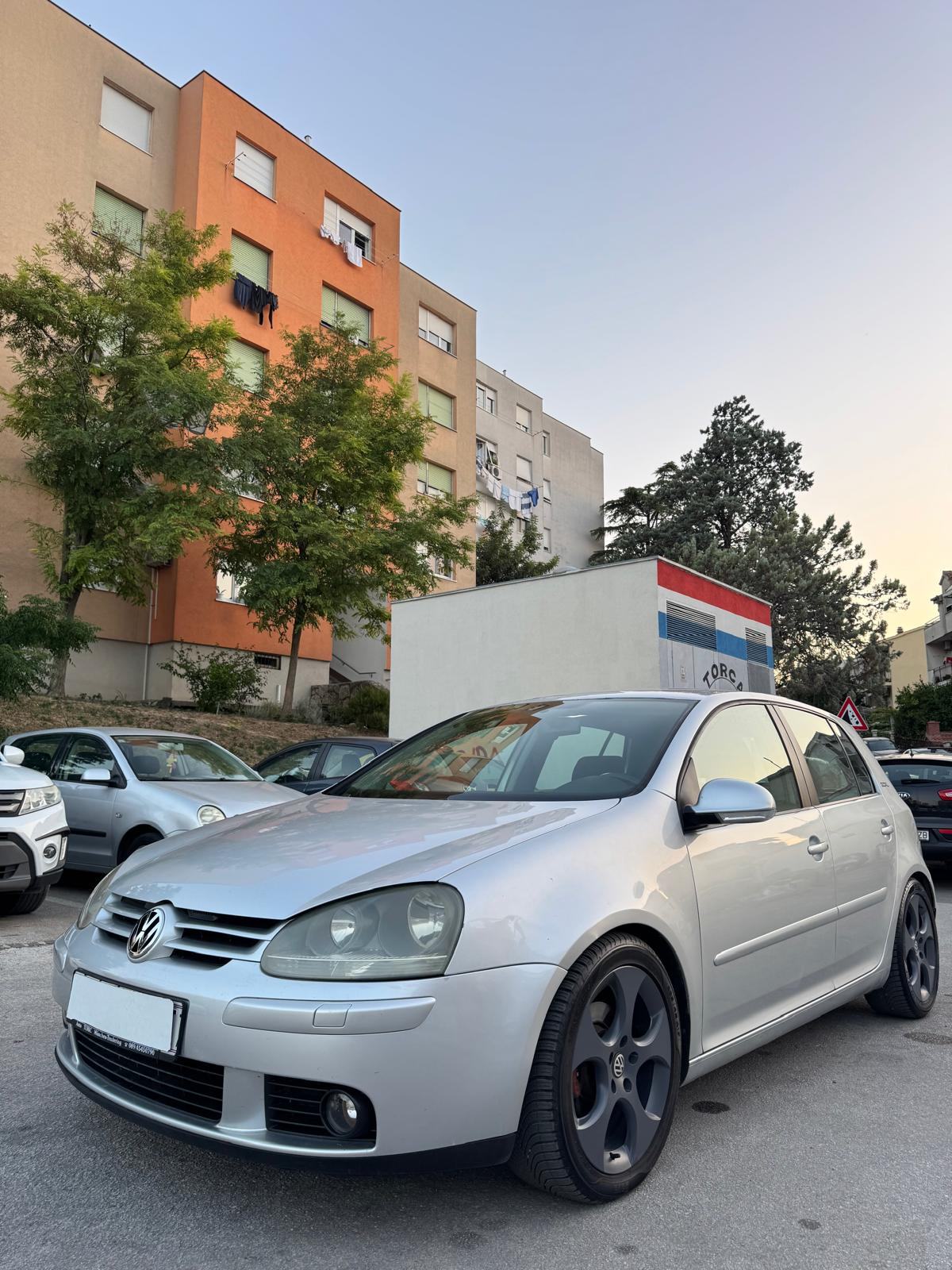 VW Golf 5 1,9 TDI samo 235tkm orig. servisna knjiga klima Reg. 4/27, fotografija 4