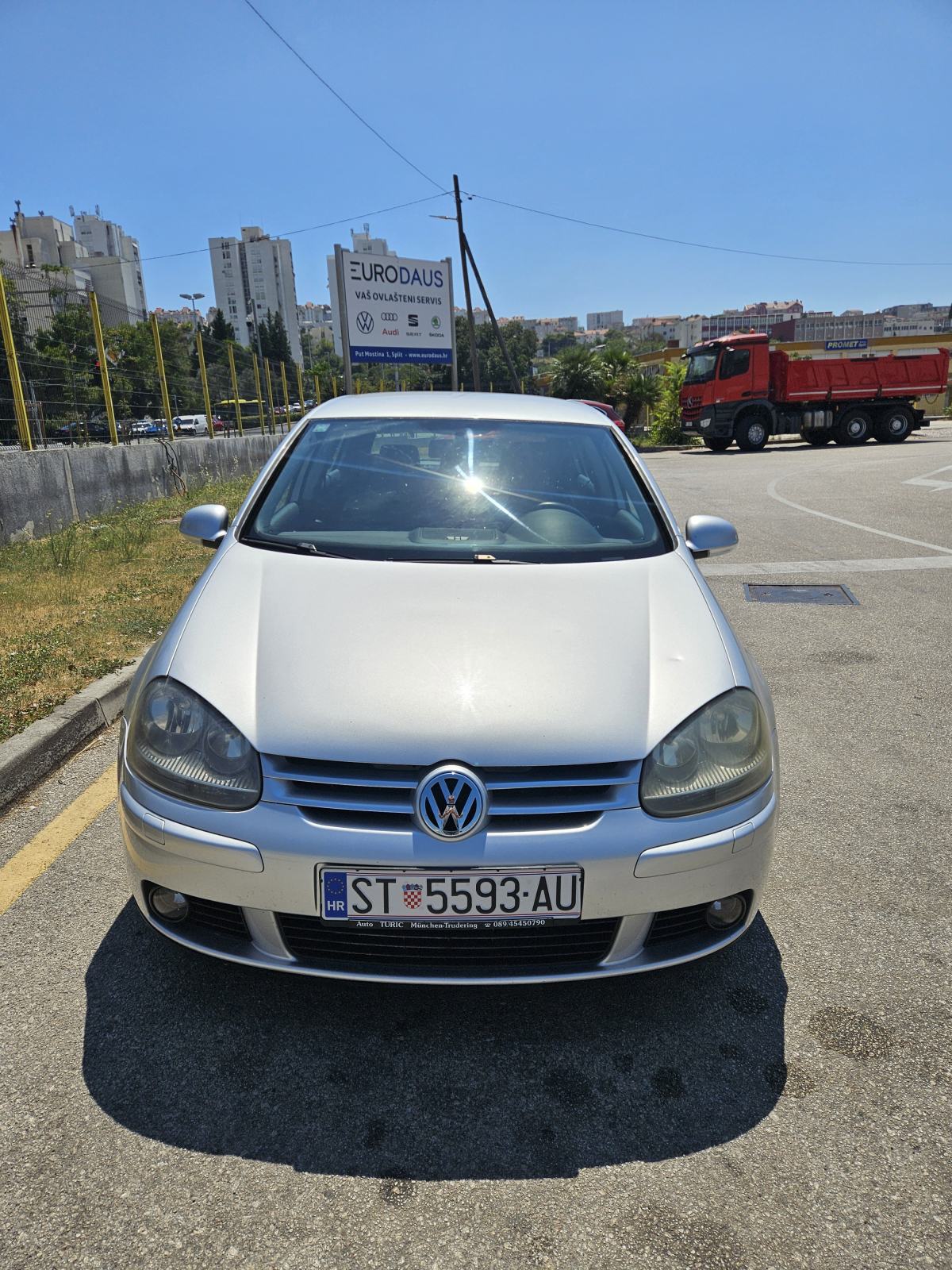 VW Golf 5 1,9 TDI samo 235tkm orig. servisna knjiga klima Reg. 4/27, fotografija 2