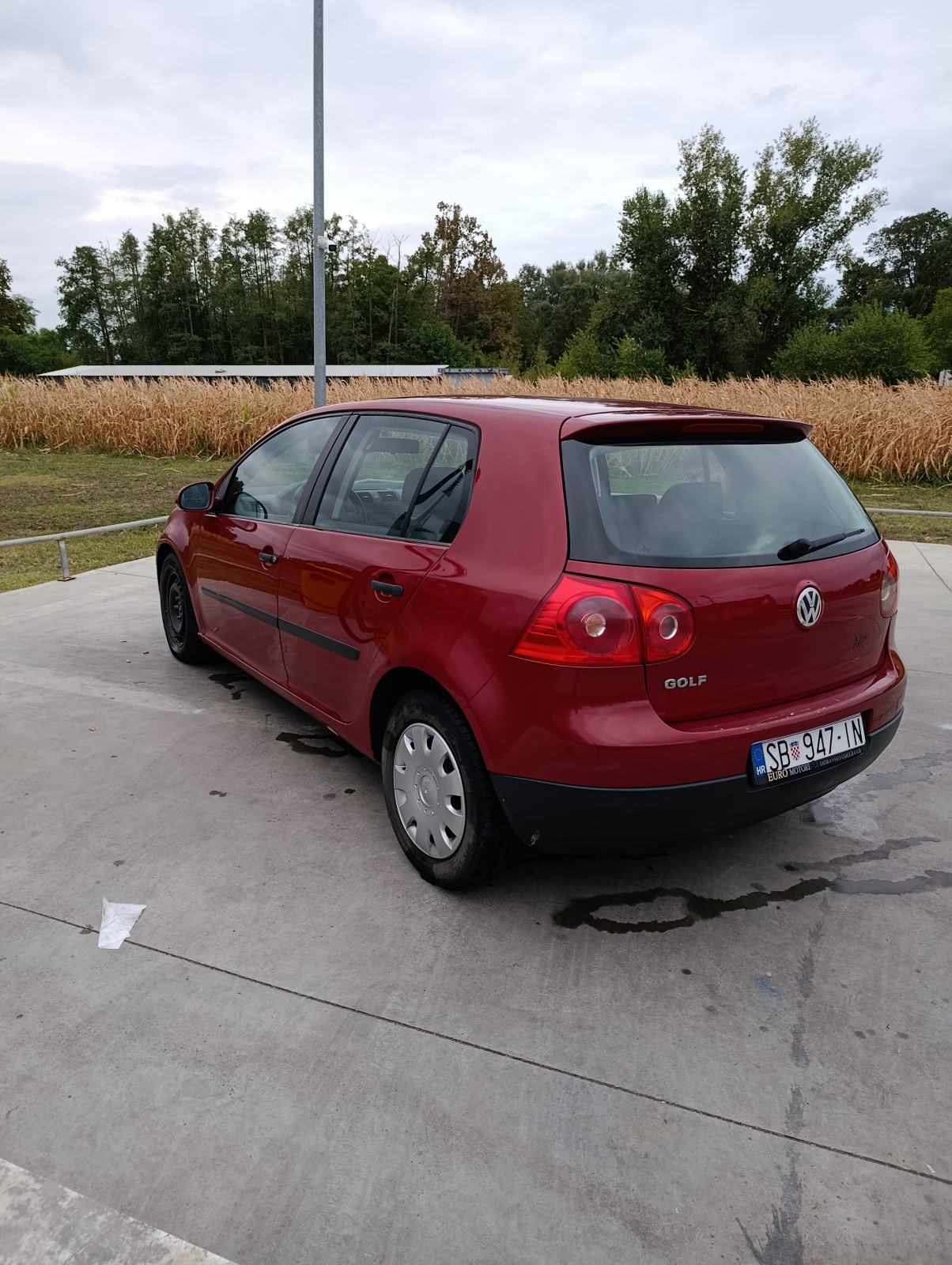 VW Golf 5 2,0 SDI, pogled izvana - slika 1
