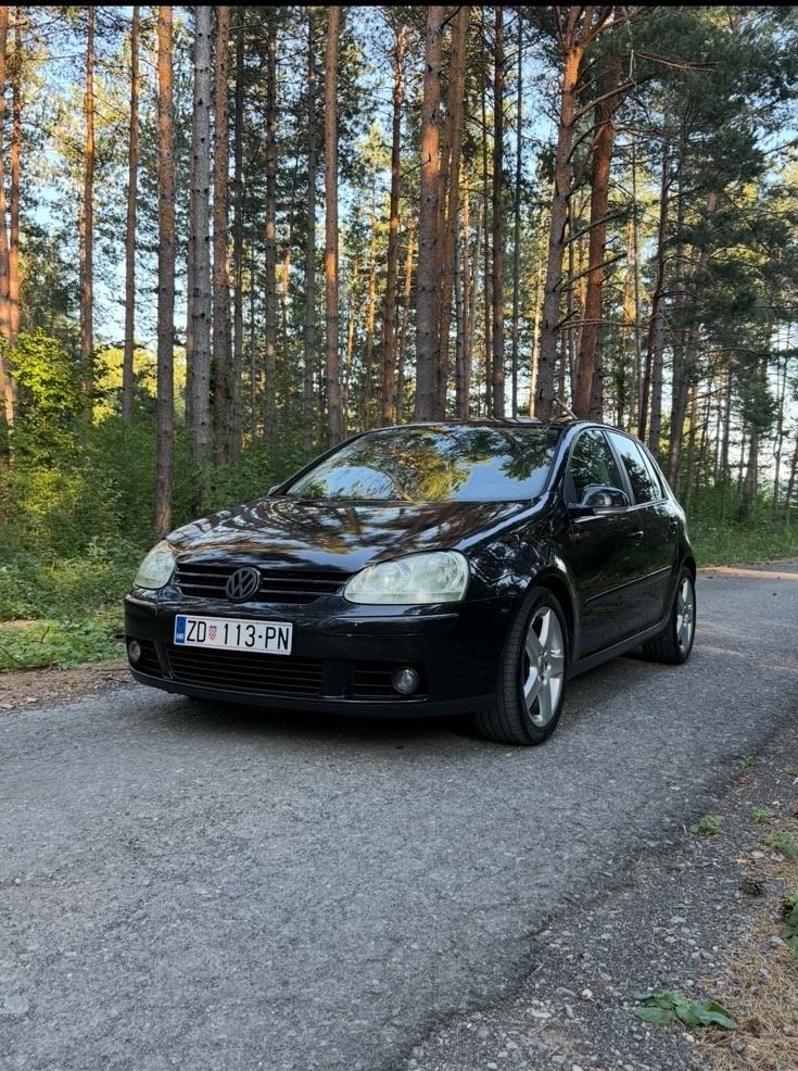 VW Golf 5 2,0 TDI SPORTLINE, fotografija 3