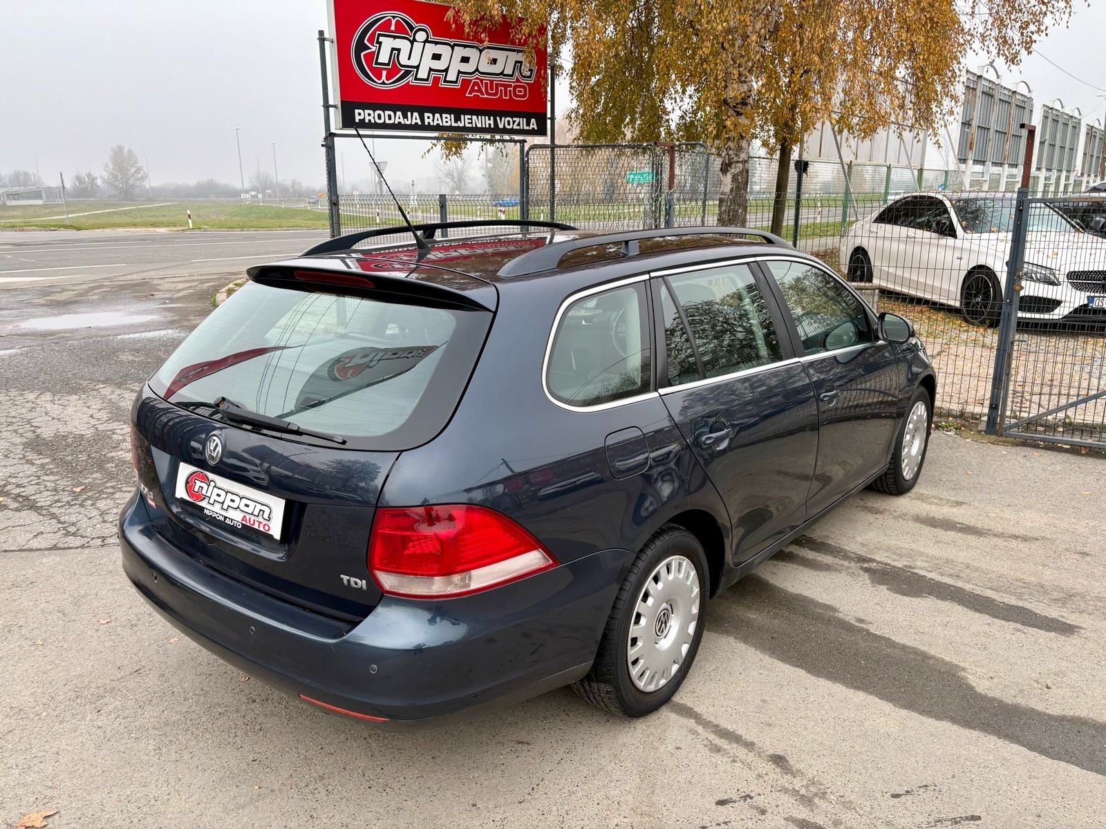 VW Golf 5 Variant 1,9 TDI KLIMA - VELIKI SERVIS - AUTOKREDIT, fotografija 6
