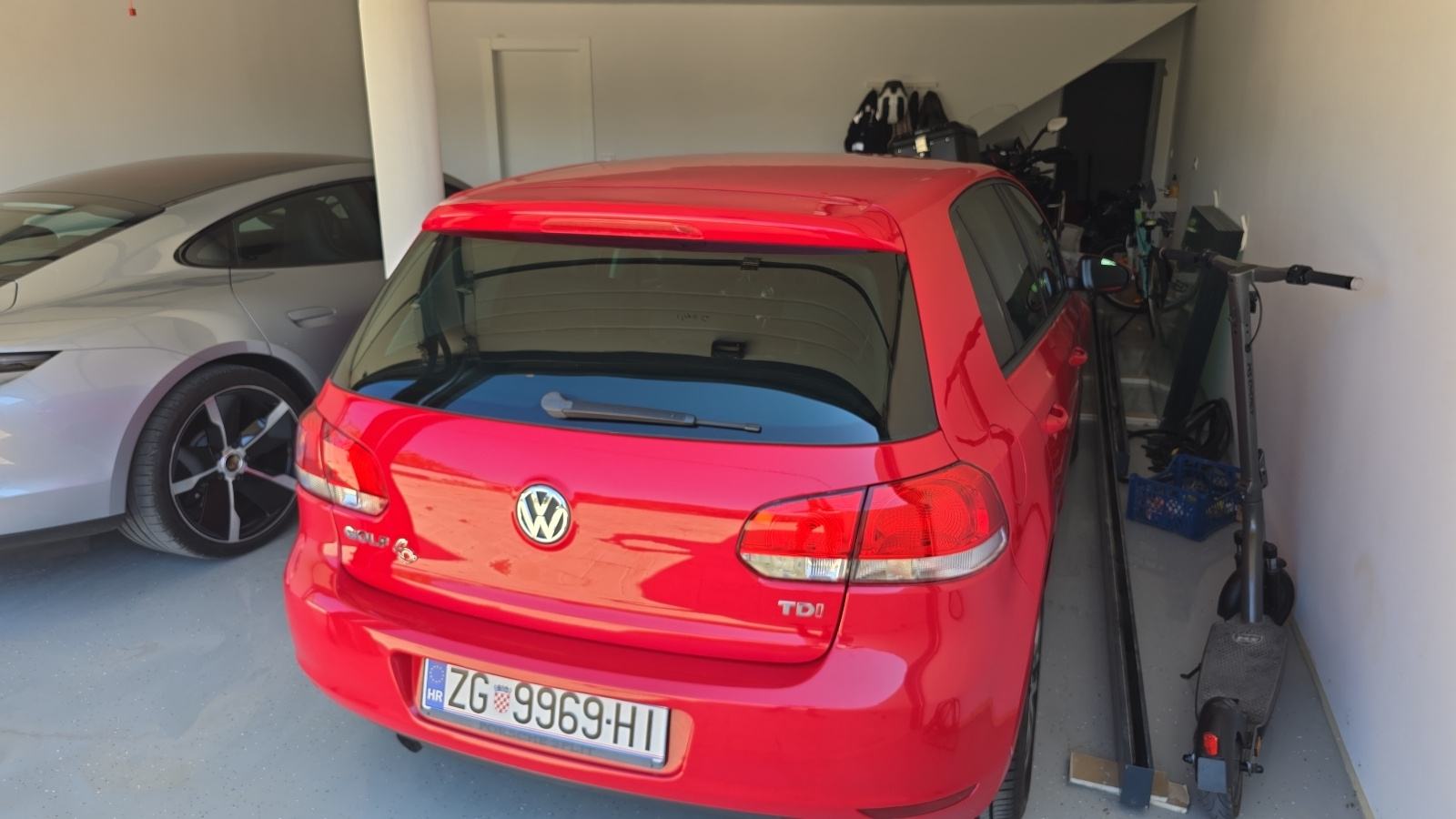 VW Golf 6 1.6 TDI 105 ks, PRVI VLASNIK – 114.000 km, fotografija 3
