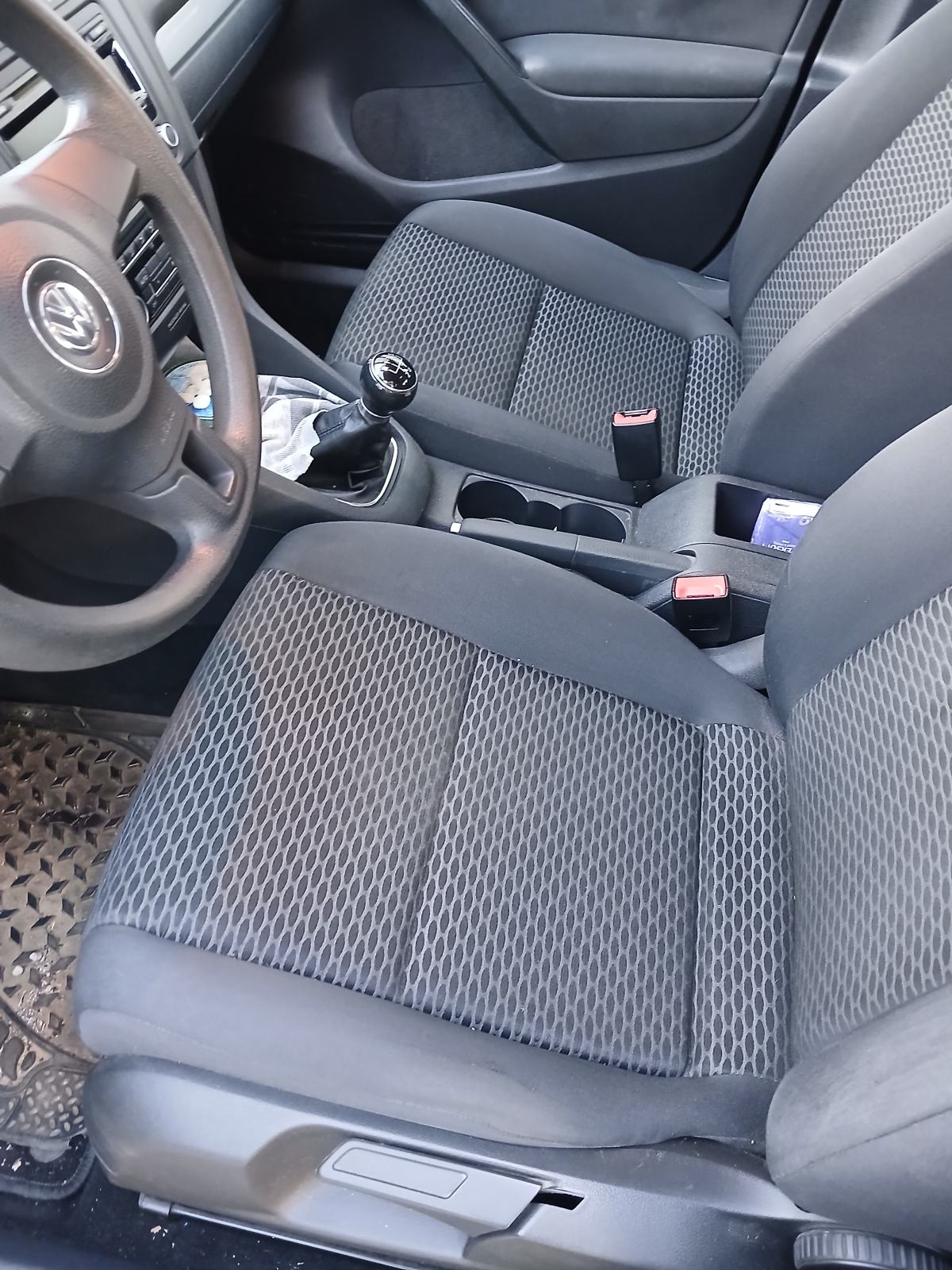 VW Golf 6 1,6 TDI,2011 god,rega do 11 mj 2026,77 kw, fotografija 6