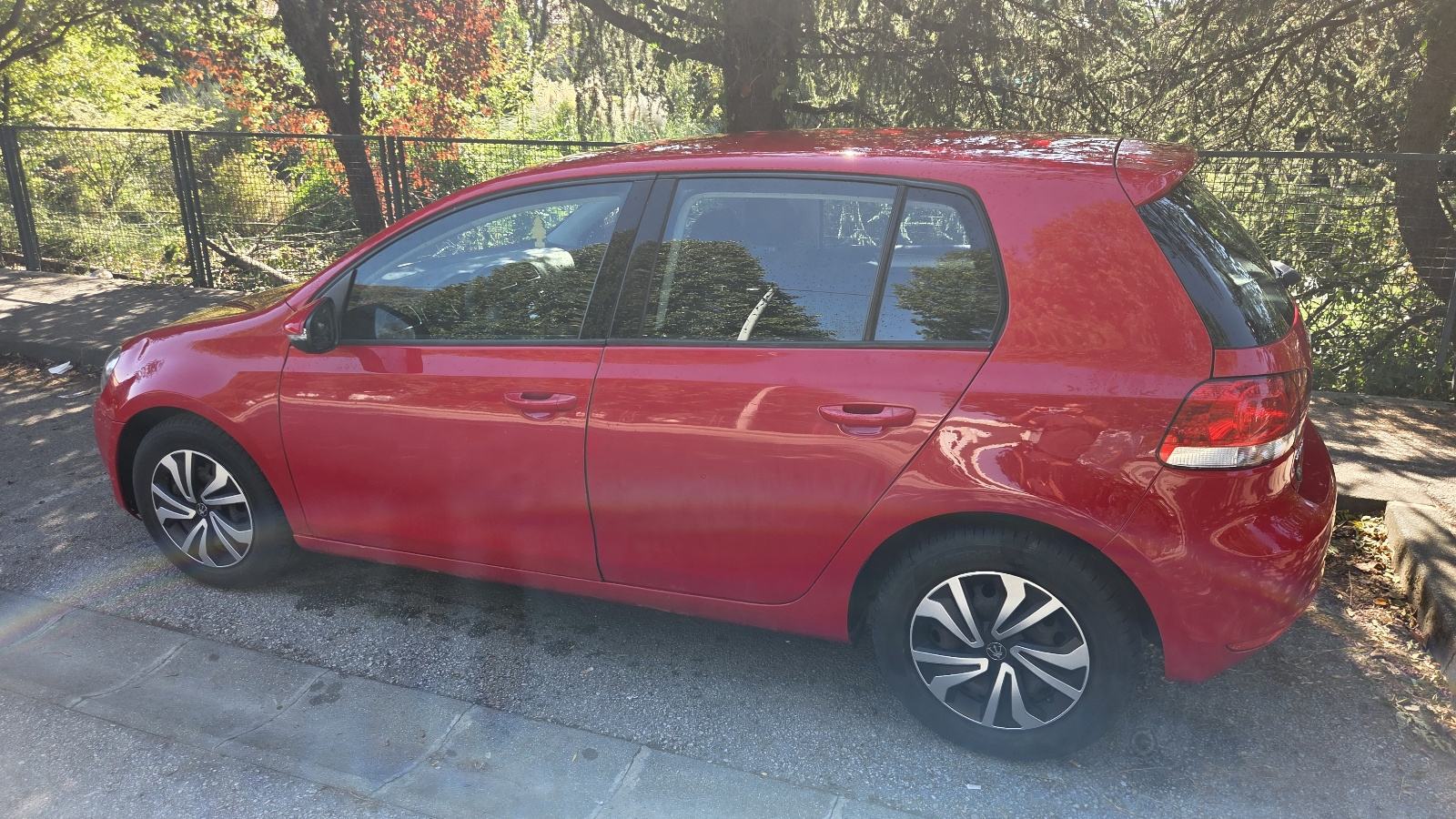 VW Golf 6 1,6 TDI..235TKM..4850EUR..ODLICAN, pogled izvana - slika 1