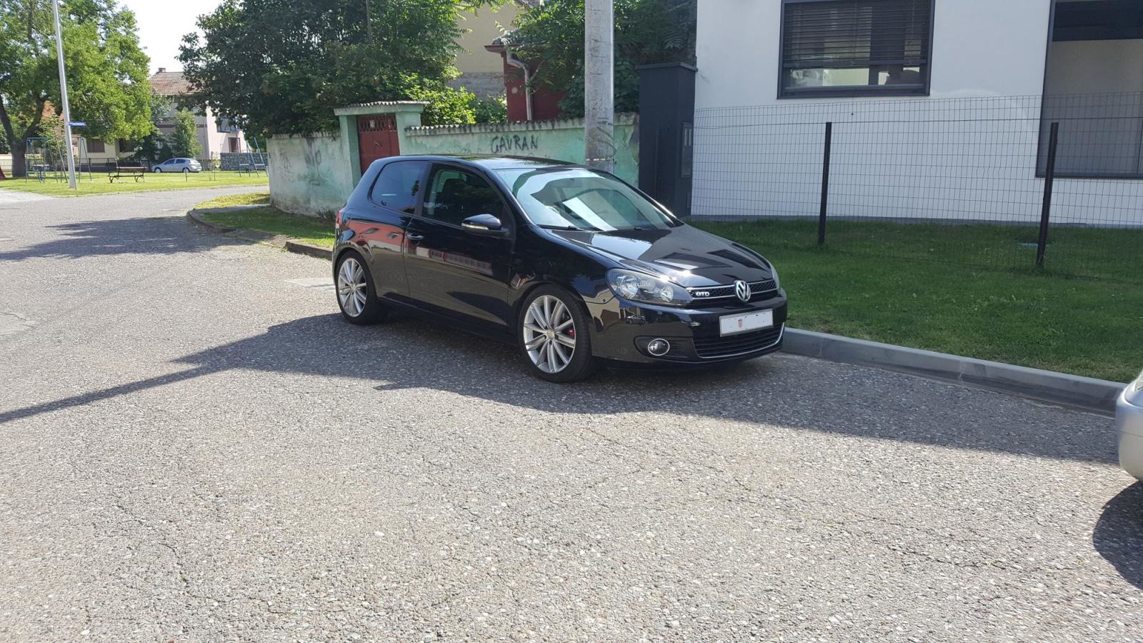 VW Golf 6 1,6 TDI 360 parking senzori, fotografija 3