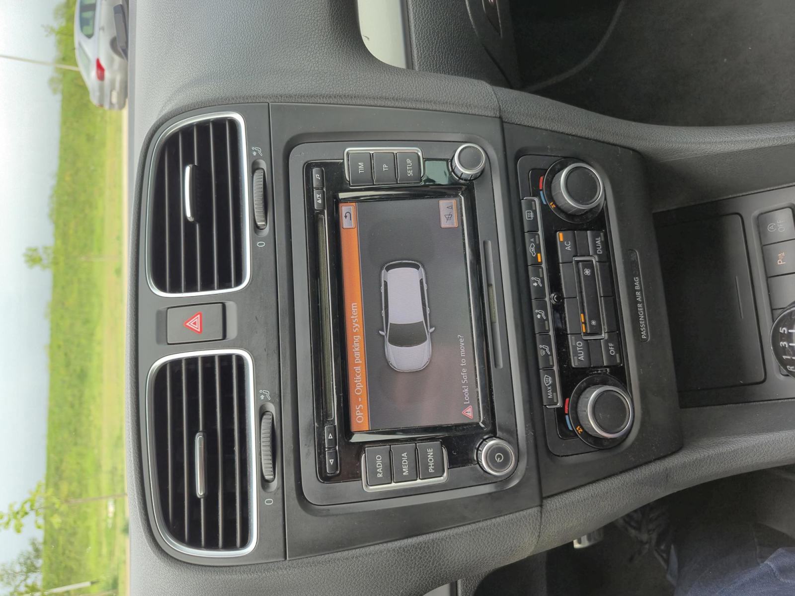 VW Golf 6 1,6 TDI 360 parking senzori, fotografija 2