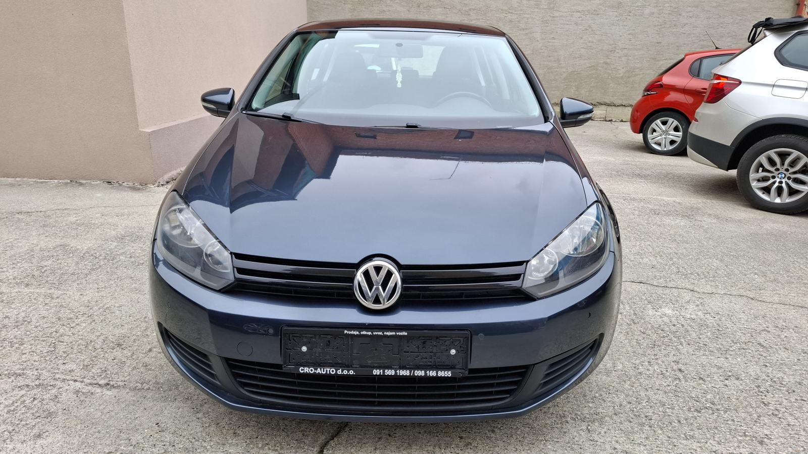 VW Golf 6 1,6 TDI; 5 vrata, napravljen vel. servis, novi set kvačila, fotografija 7
