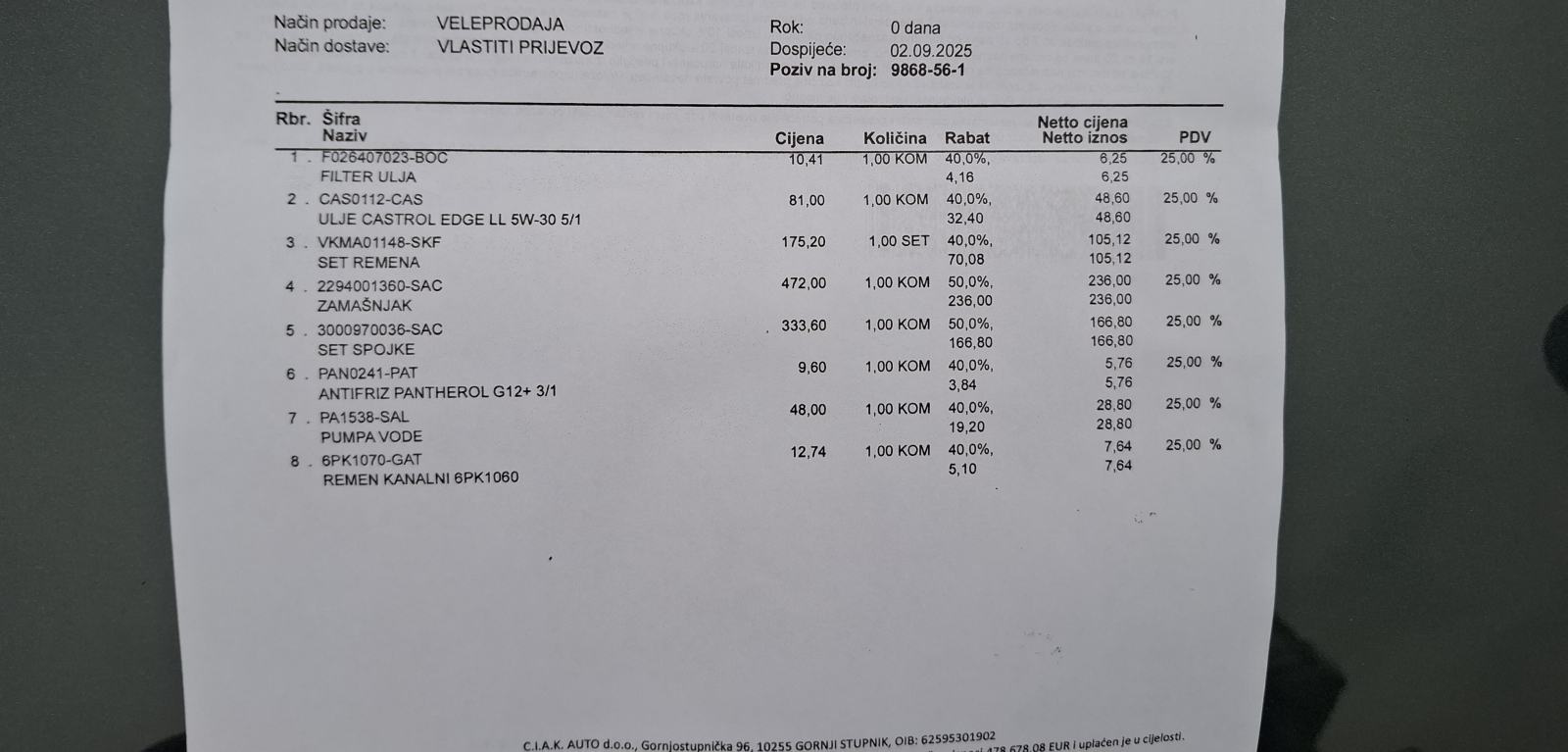 VW Golf 6 1,6 TDI; 5 vrata, napravljen vel. servis, novi set kvačila, fotografija 17