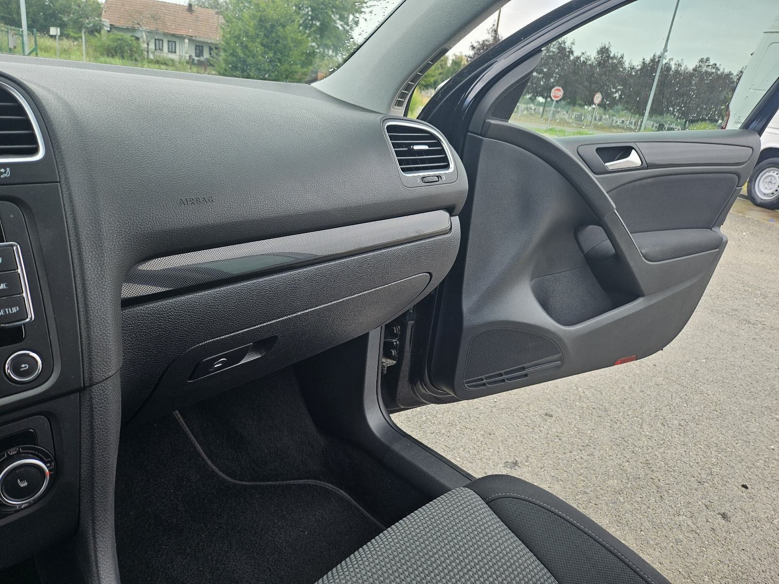 VW Golf 6 1,6 TDI AUTOMATIC, 145k km, REGA 07/27, fotografija 4