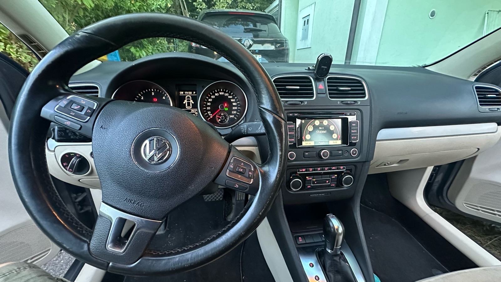 VW Golf 6 1.6 TDI DSG 105 KS – AUTOMATIK – KLIMA – BLUETOOTH, fotografija 9