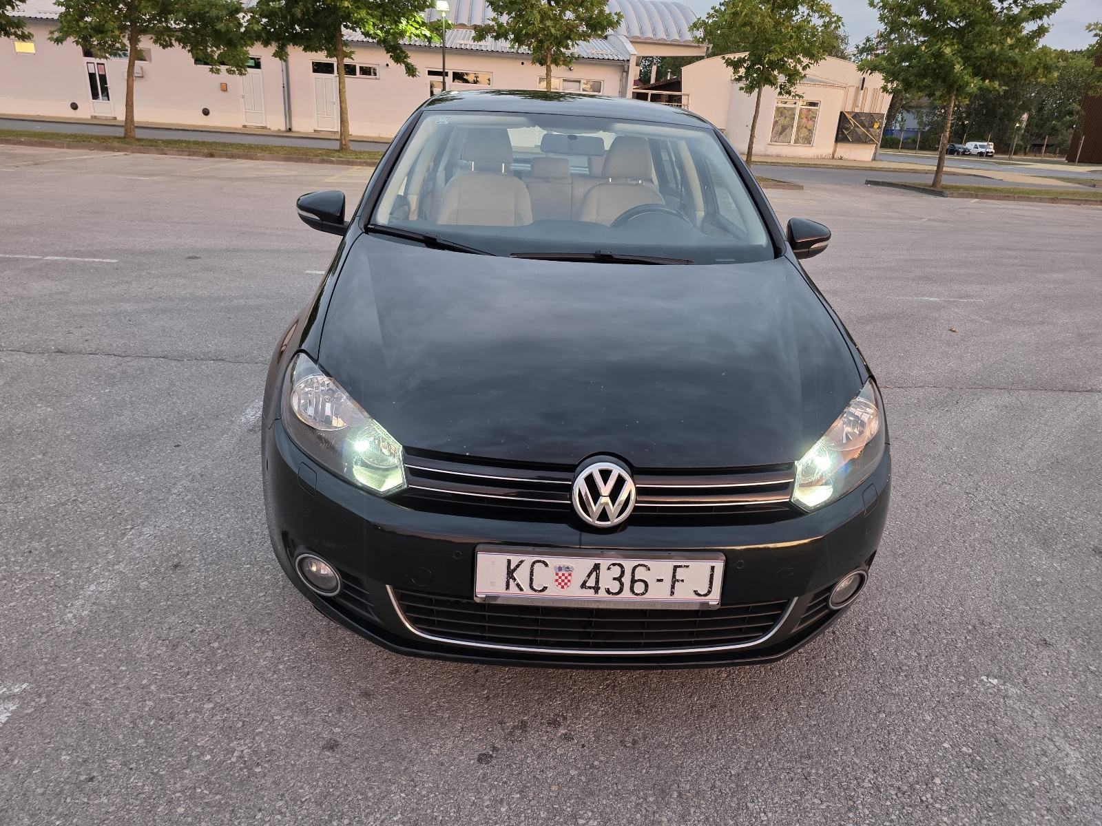 VW Golf 6 1,6 TDI Highline, fotografija 2