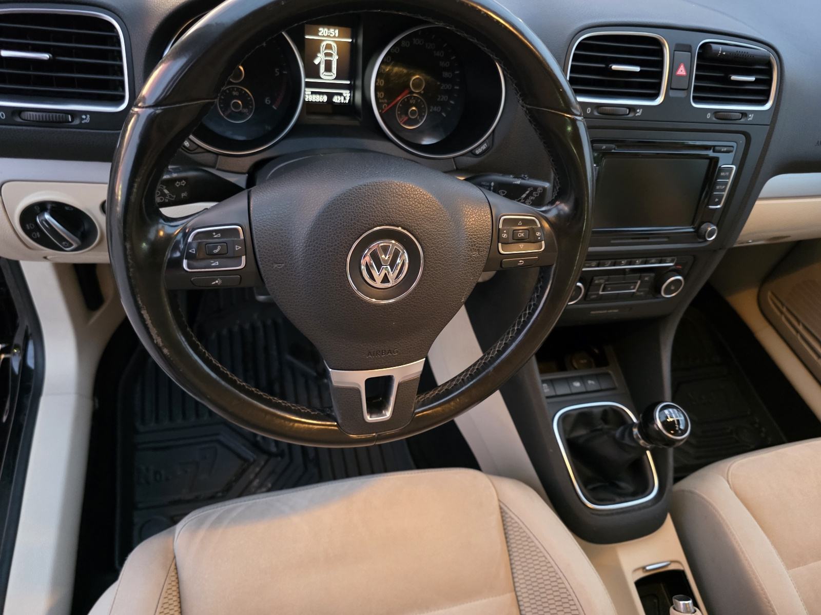 VW Golf 6 1,6 TDI Highline, fotografija 9