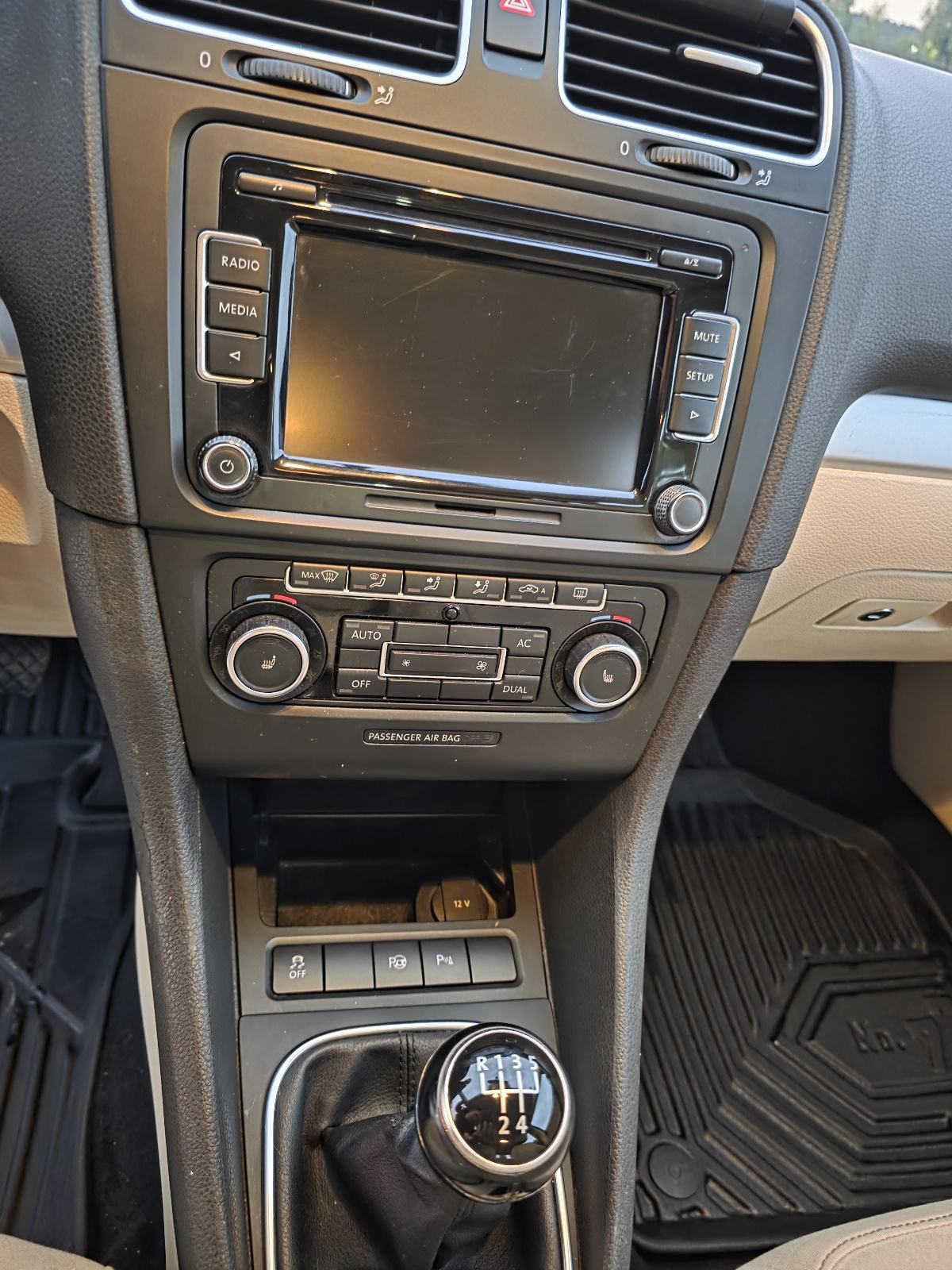 VW Golf 6 1,6 TDI Highline, fotografija 11