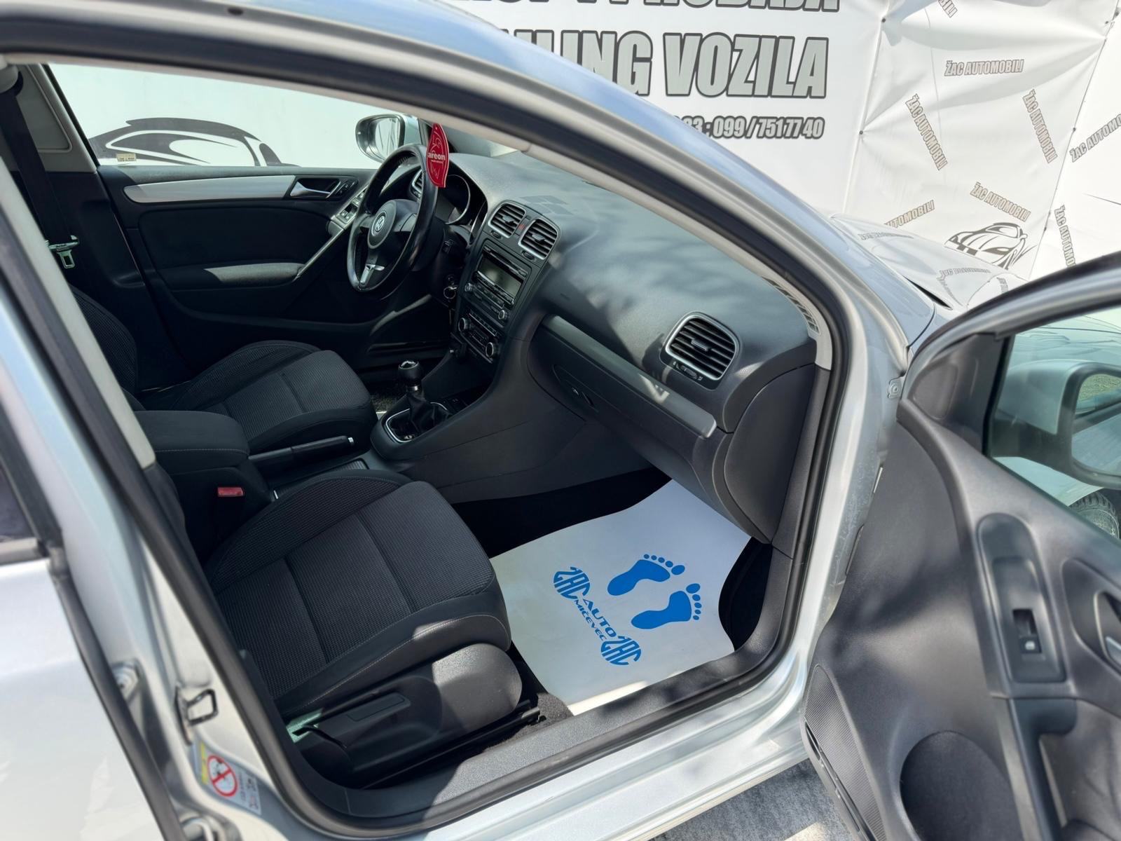 VW Golf 6 1,6 TDI ## KLIMA ## ORLICAN AUTIĆ ** KRED- KART ** HR-AUTO, fotografija 9