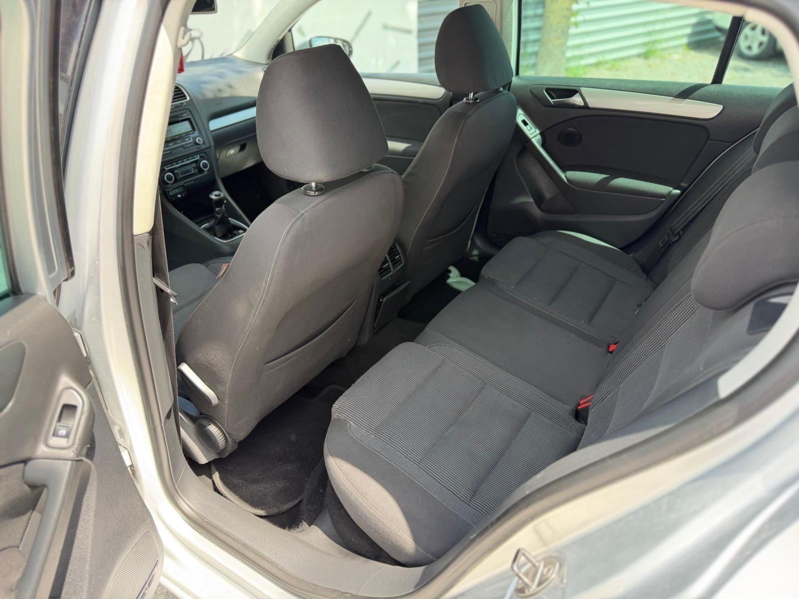 VW Golf 6 1,6 TDI ## KLIMA ## ORLICAN AUTIĆ ** KRED- KART ** HR-AUTO, fotografija 13