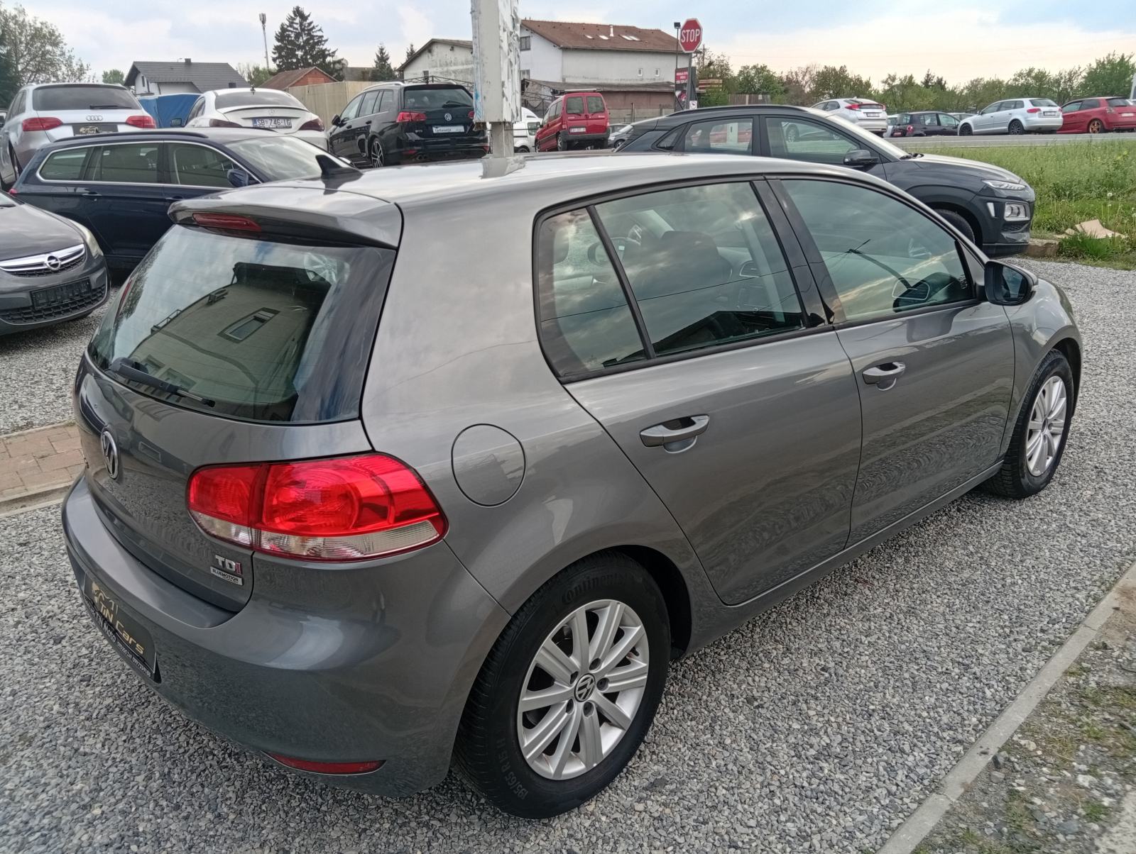 VW Golf 6 1,6 TDI mod.2013 - KLIMA/ NAVIGACIJA/ SERVISNA/ PDC/ ALU, fotografija 6