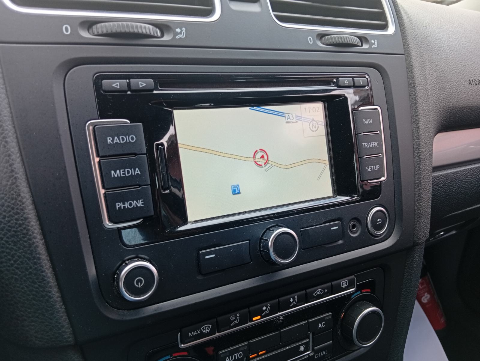 VW Golf 6 1,6 TDI mod.2013 - KLIMA/ NAVIGACIJA/ SERVISNA/ PDC/ ALU, fotografija 15