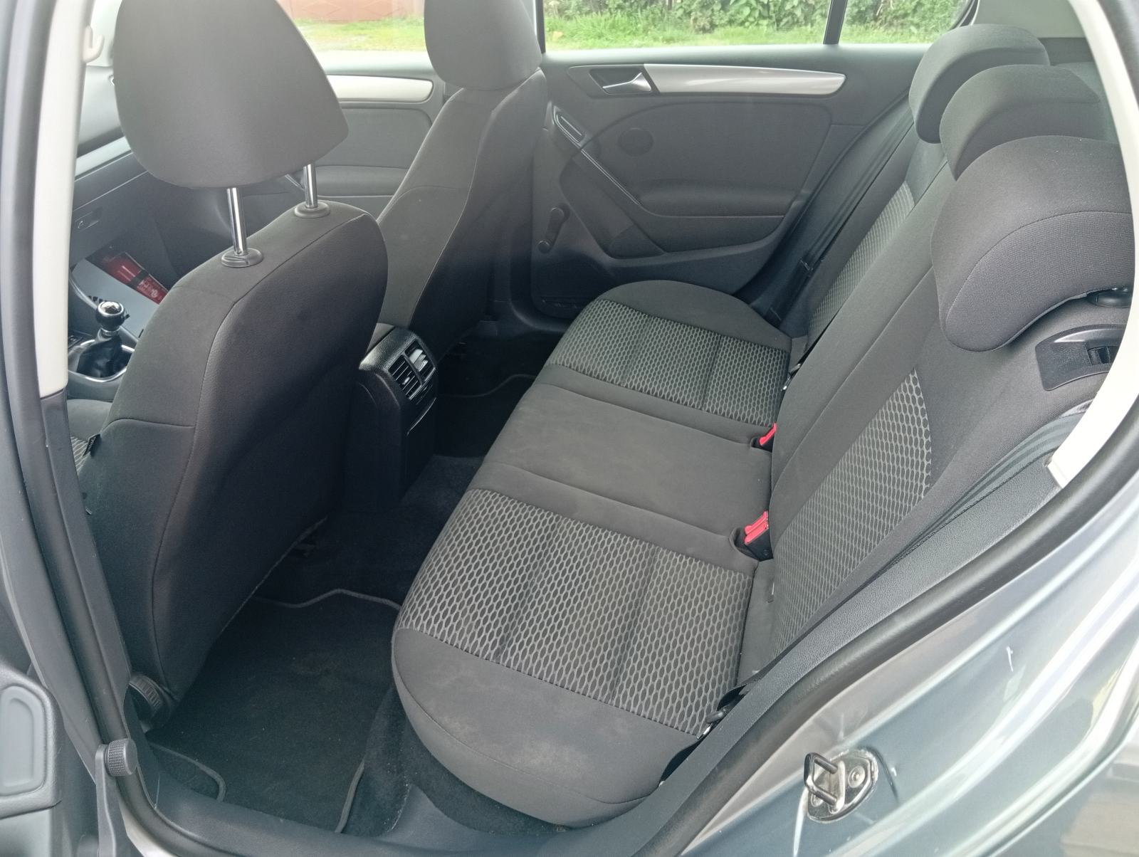 VW Golf 6 1,6 TDI mod.2013 - KLIMA/ NAVIGACIJA/ SERVISNA/ PDC/ ALU, fotografija 10