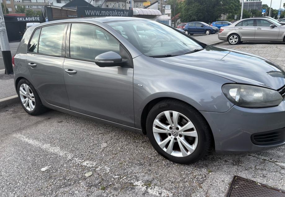 VW Golf 6 1.6 TDI | REG 11/2026 | Wireless CarPlay i AndroidAuto, fotografija 4