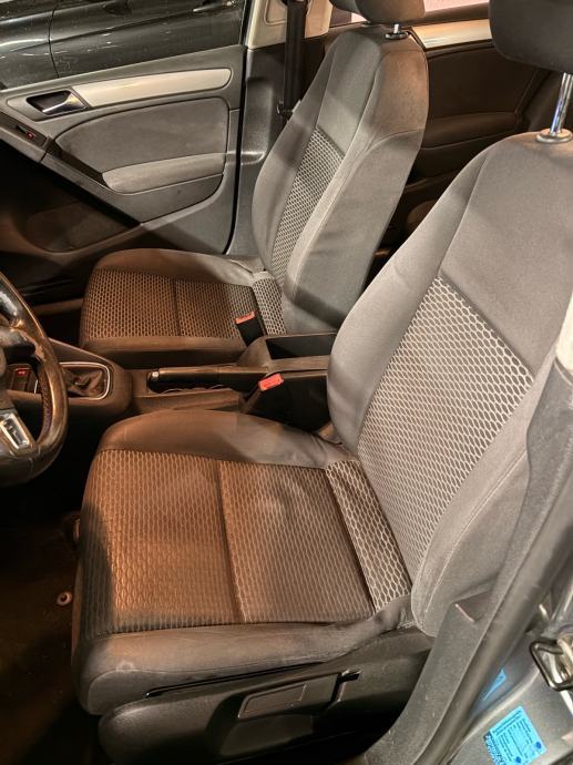 VW Golf 6 1.6 TDI | REG 11/2026 | Wireless CarPlay i AndroidAuto, fotografija 8