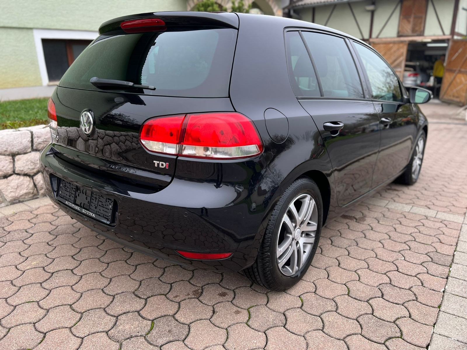 PRVI VLASNIK !!!VW Golf 6 1,6 TDI 137000km.servisiran, fotografija 8