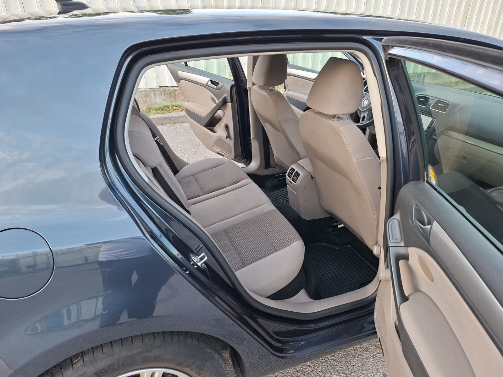 VW Golf 6 1,6 TDI odličan, fotografija 14