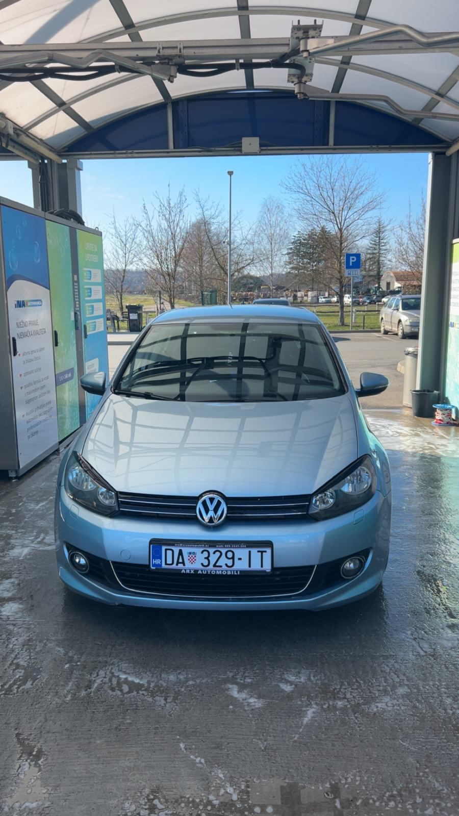 VW Golf 6 1,6 TDI, pogled izvana - slika 1