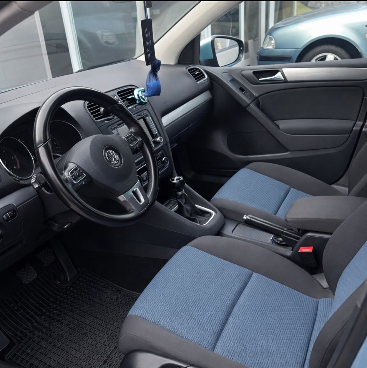 VW Golf 6 1,6 TDI, pogled izvana - slika 2