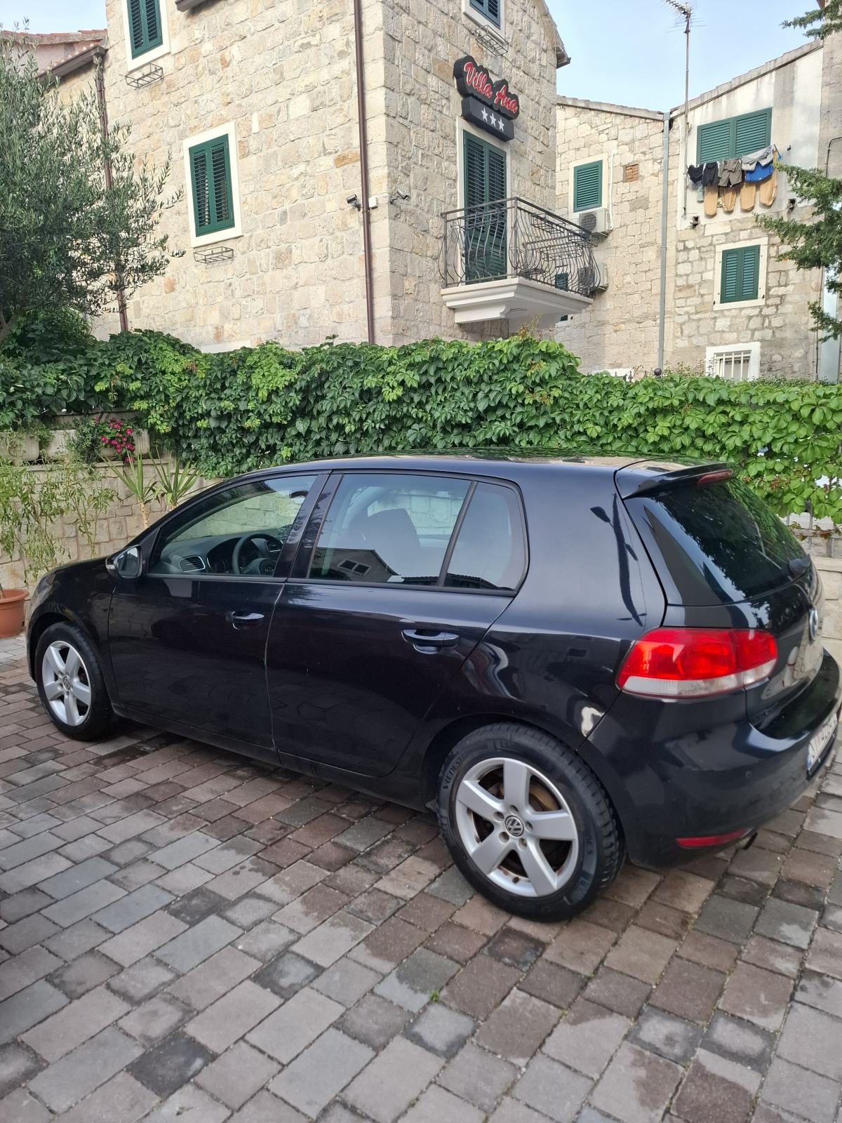 VW Golf 6 1,6 TDI, pogled izvana - slika 1