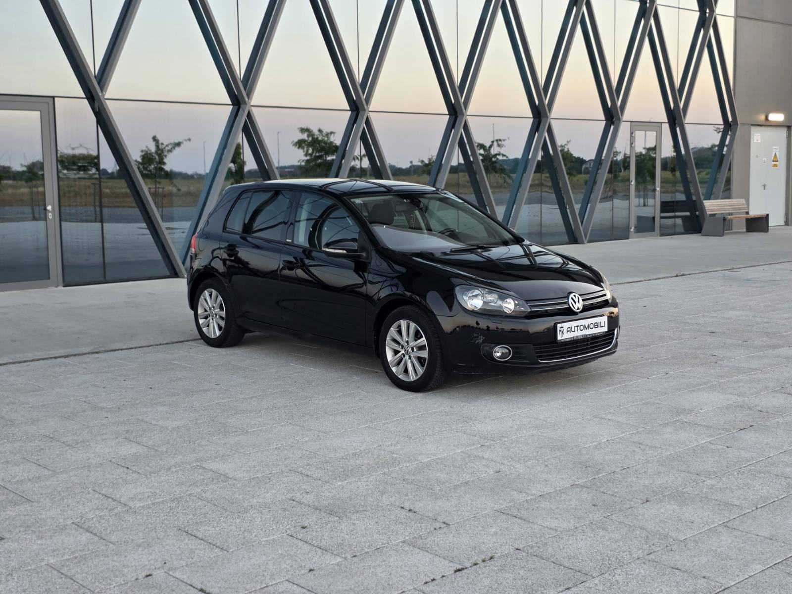 VW Golf 6 1,6 TDI STYLE *PARK. PILOT*NAVI*, fotografija 8