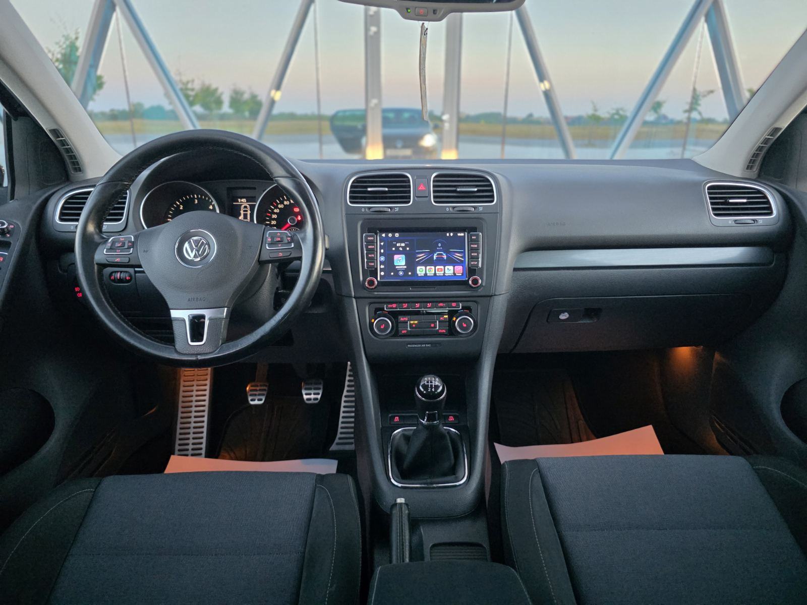 VW Golf 6 1,6 TDI STYLE *PARK. PILOT*NAVI*, fotografija 11