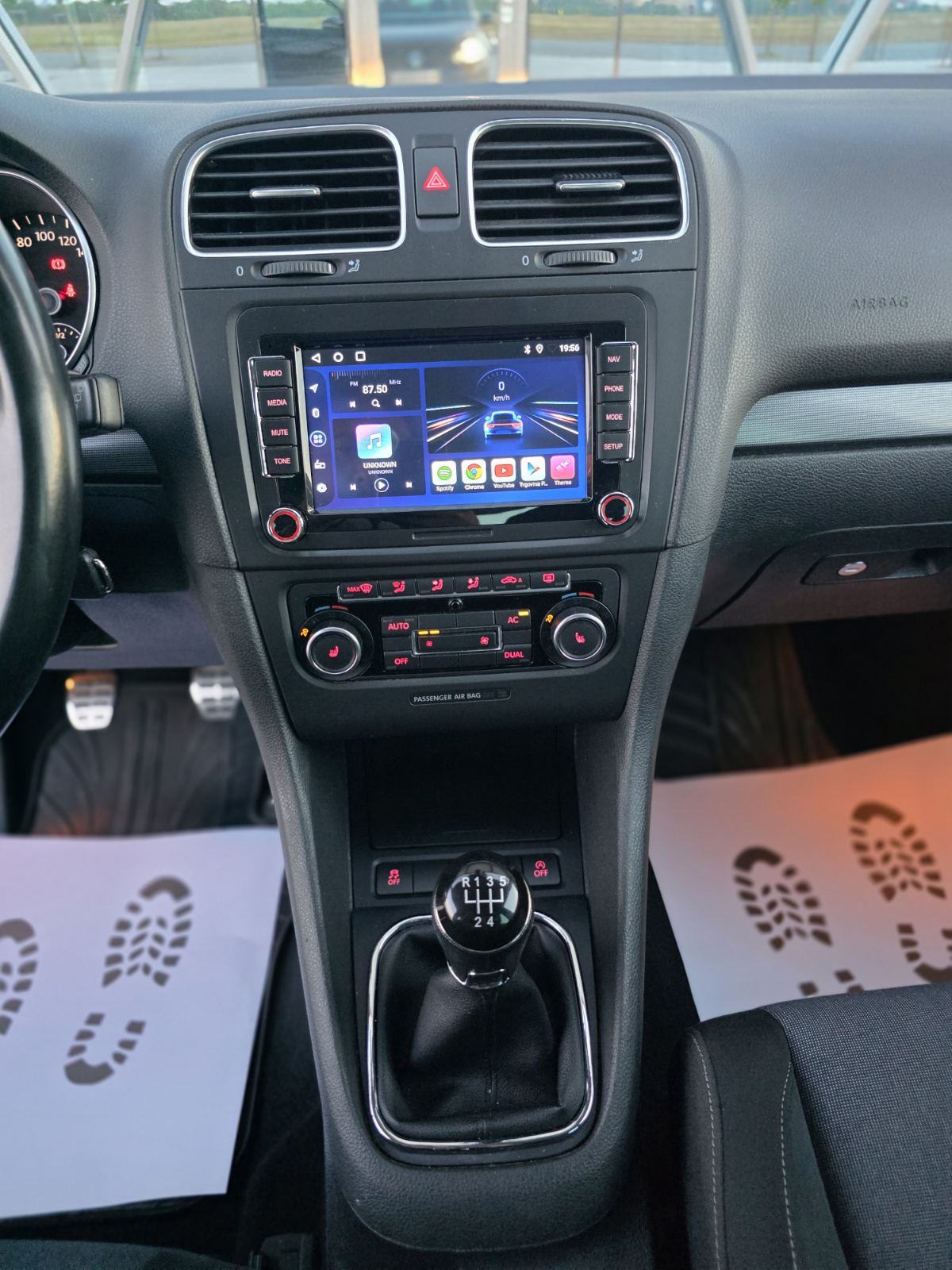 VW Golf 6 1,6 TDI STYLE *PARK. PILOT*NAVI*, fotografija 15