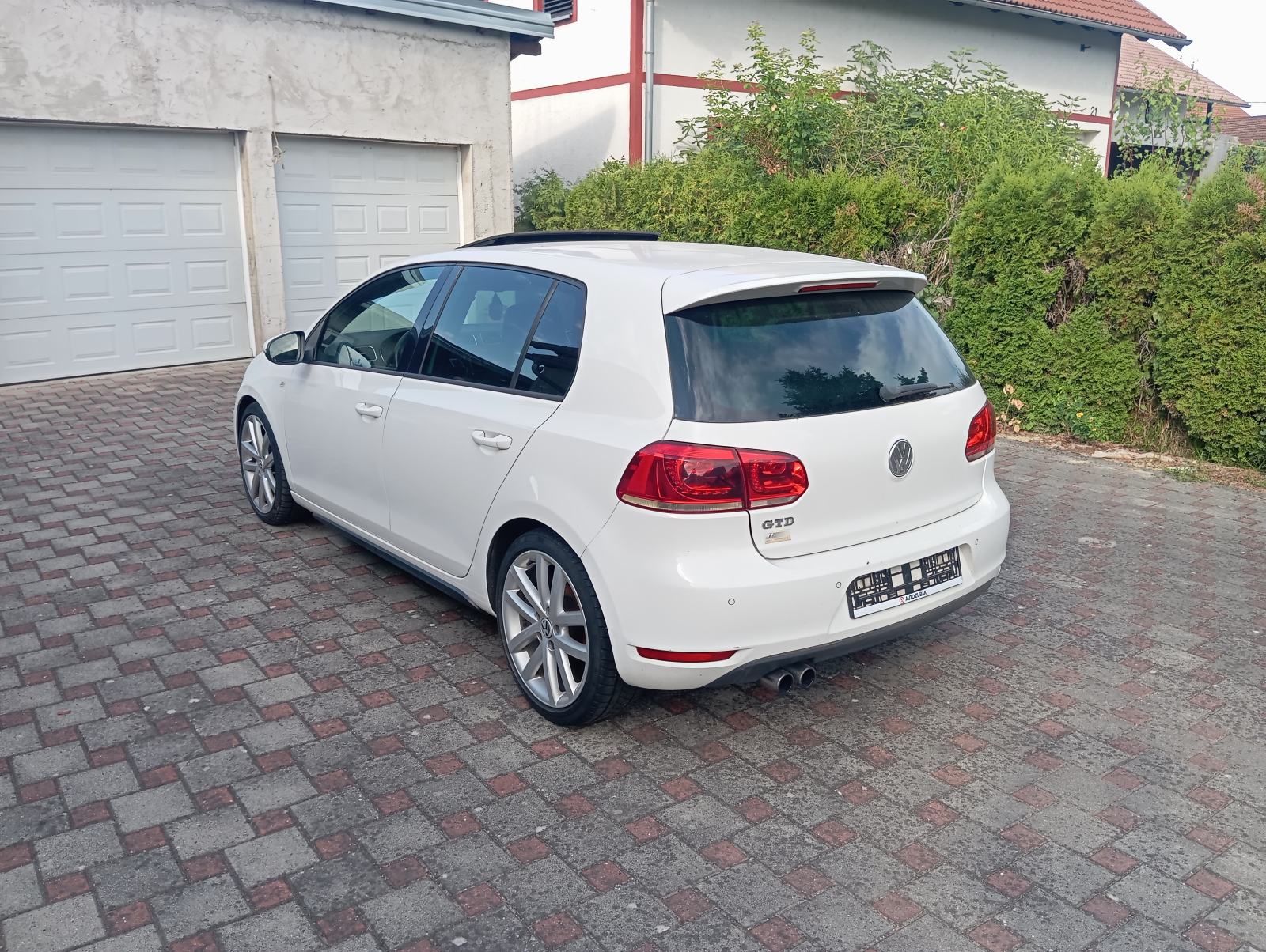 VW Golf 6 2,0 GTD automatik 170 KS FULL oprema stanje novo!!!, fotografija 11